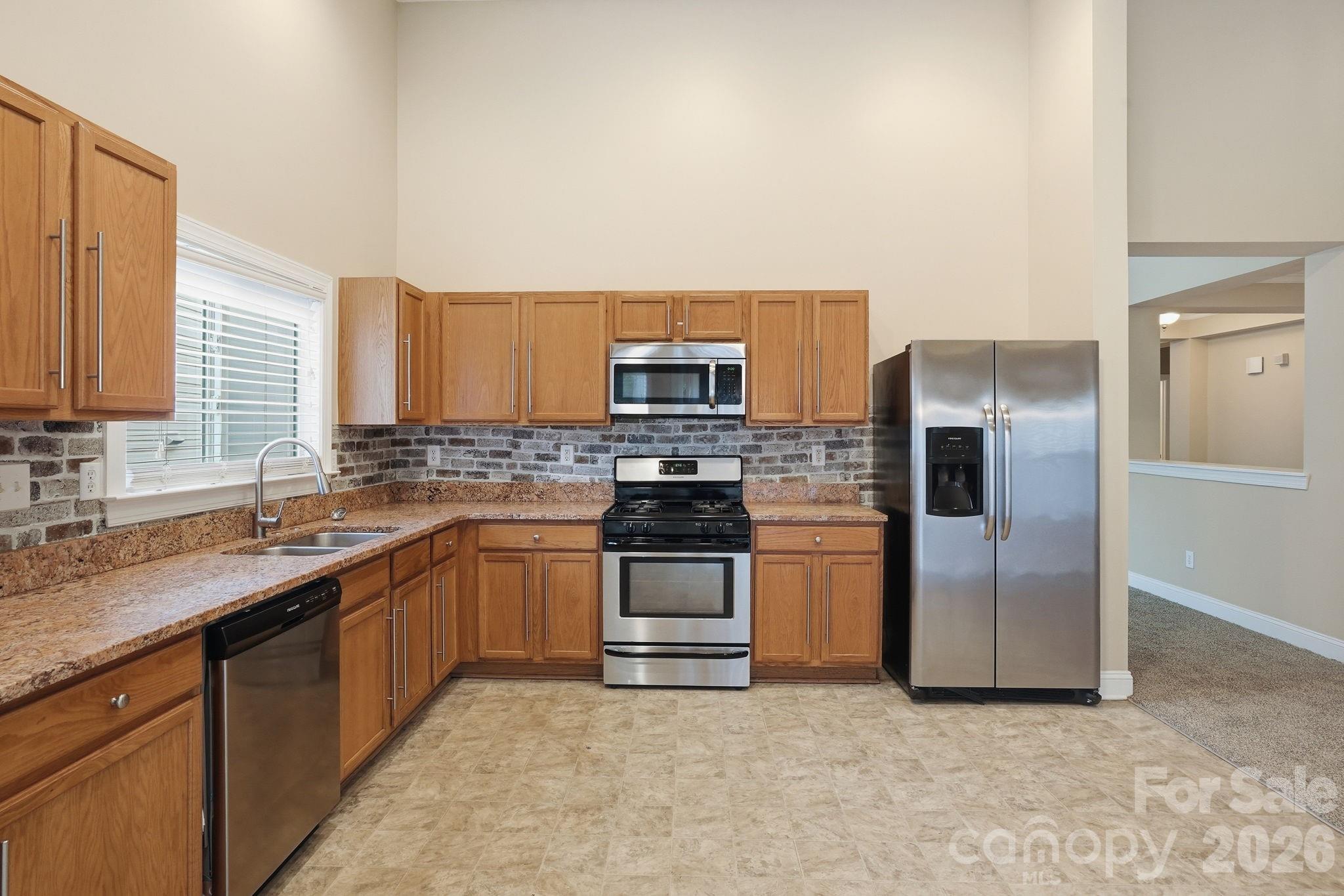 9527 Seamill Road — Charlotte