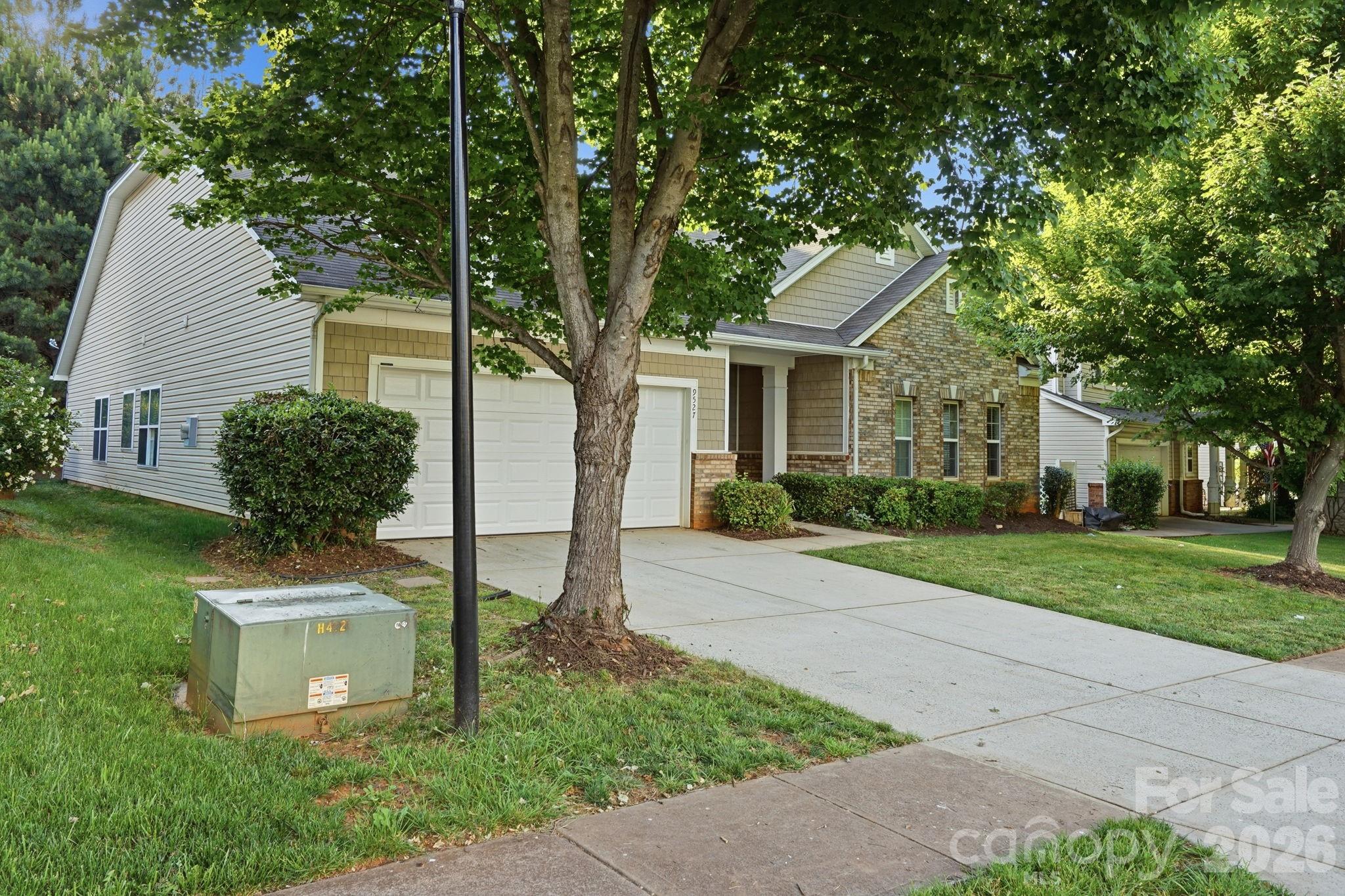 9527 Seamill Road — Charlotte
