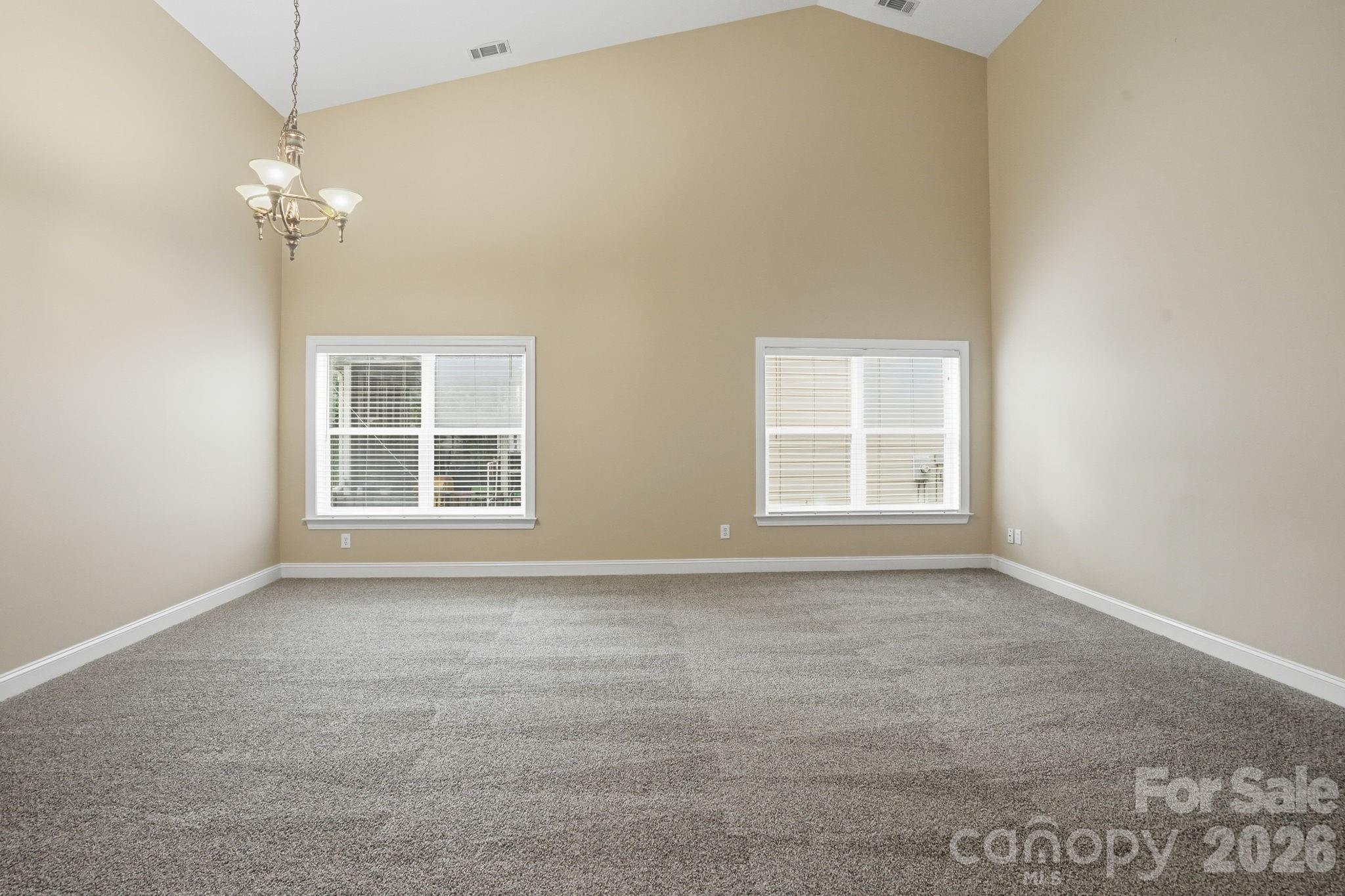9527 Seamill Road — Charlotte