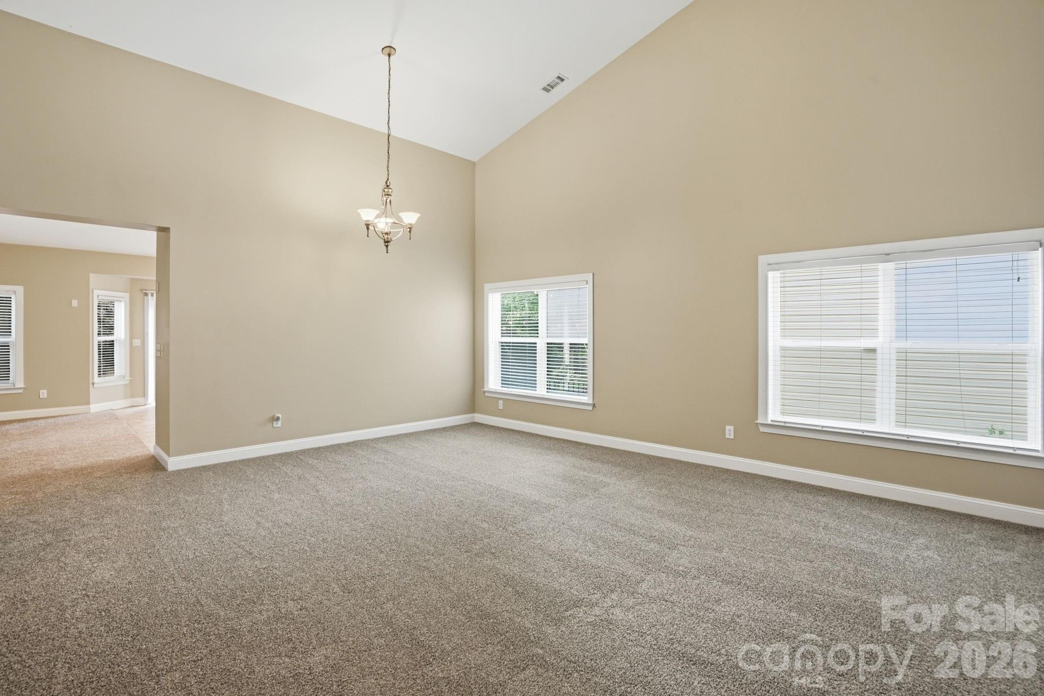 9527 Seamill Road — Charlotte