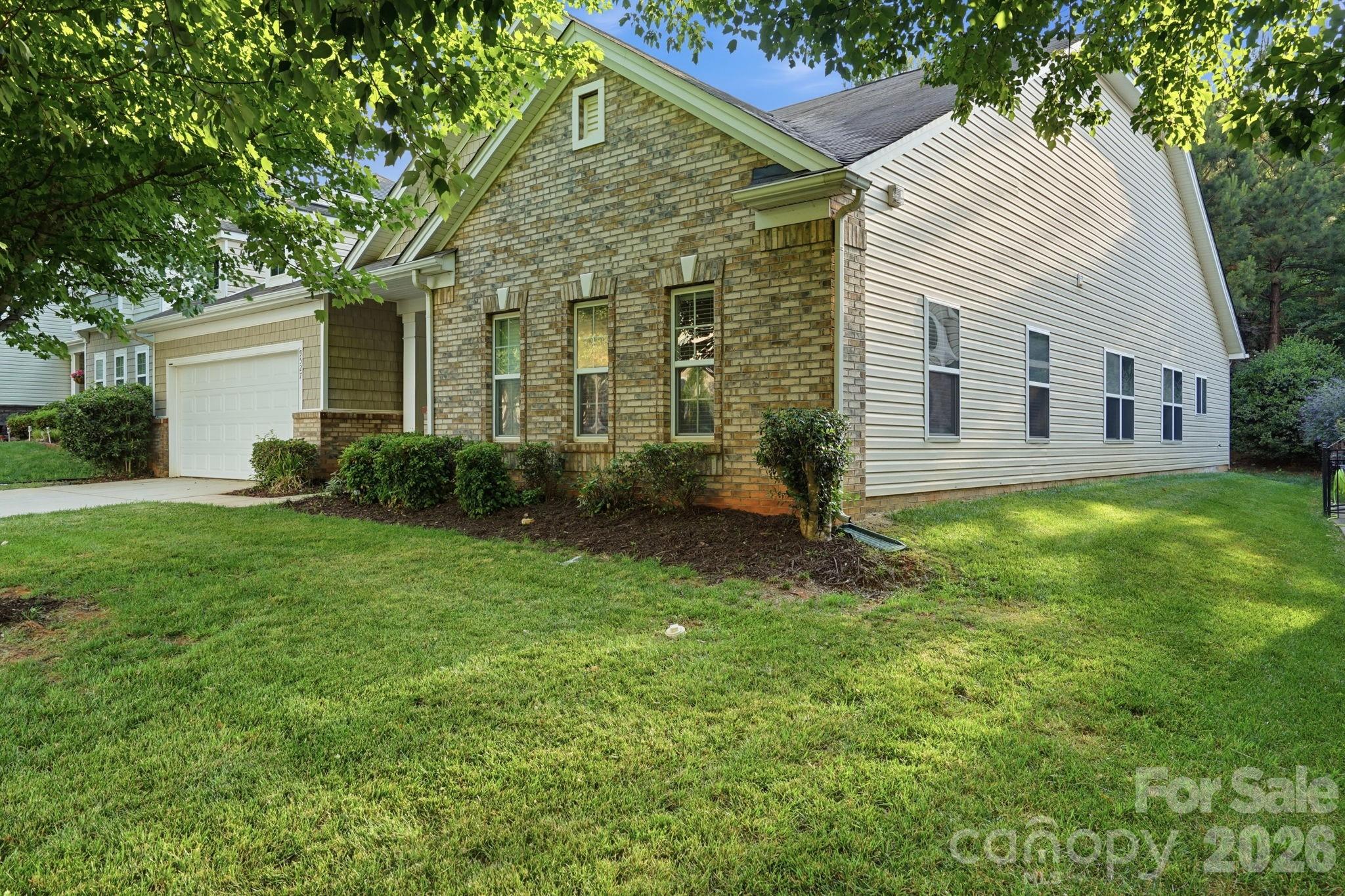 9527 Seamill Road — Charlotte