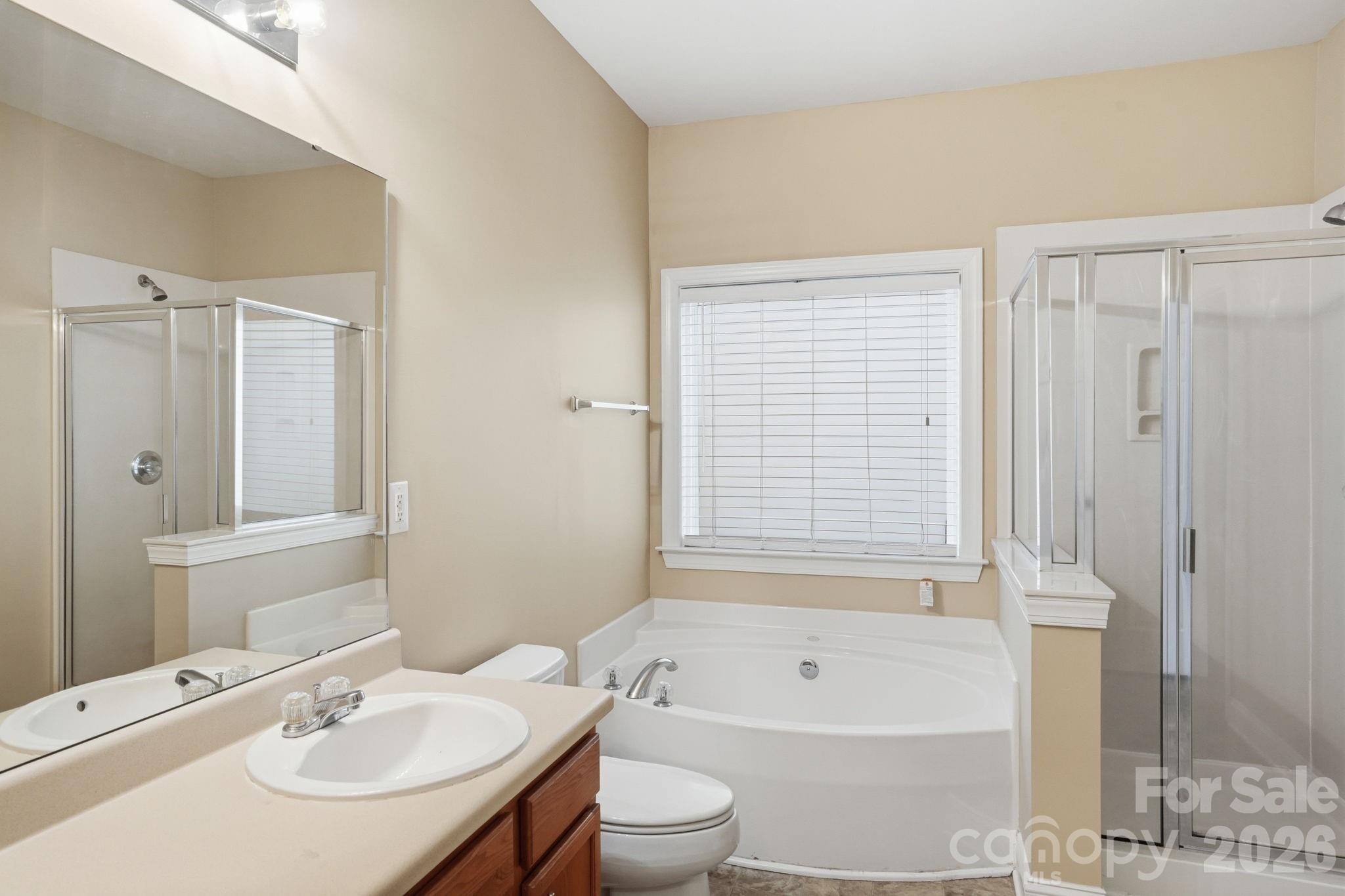 9527 Seamill Road — Charlotte