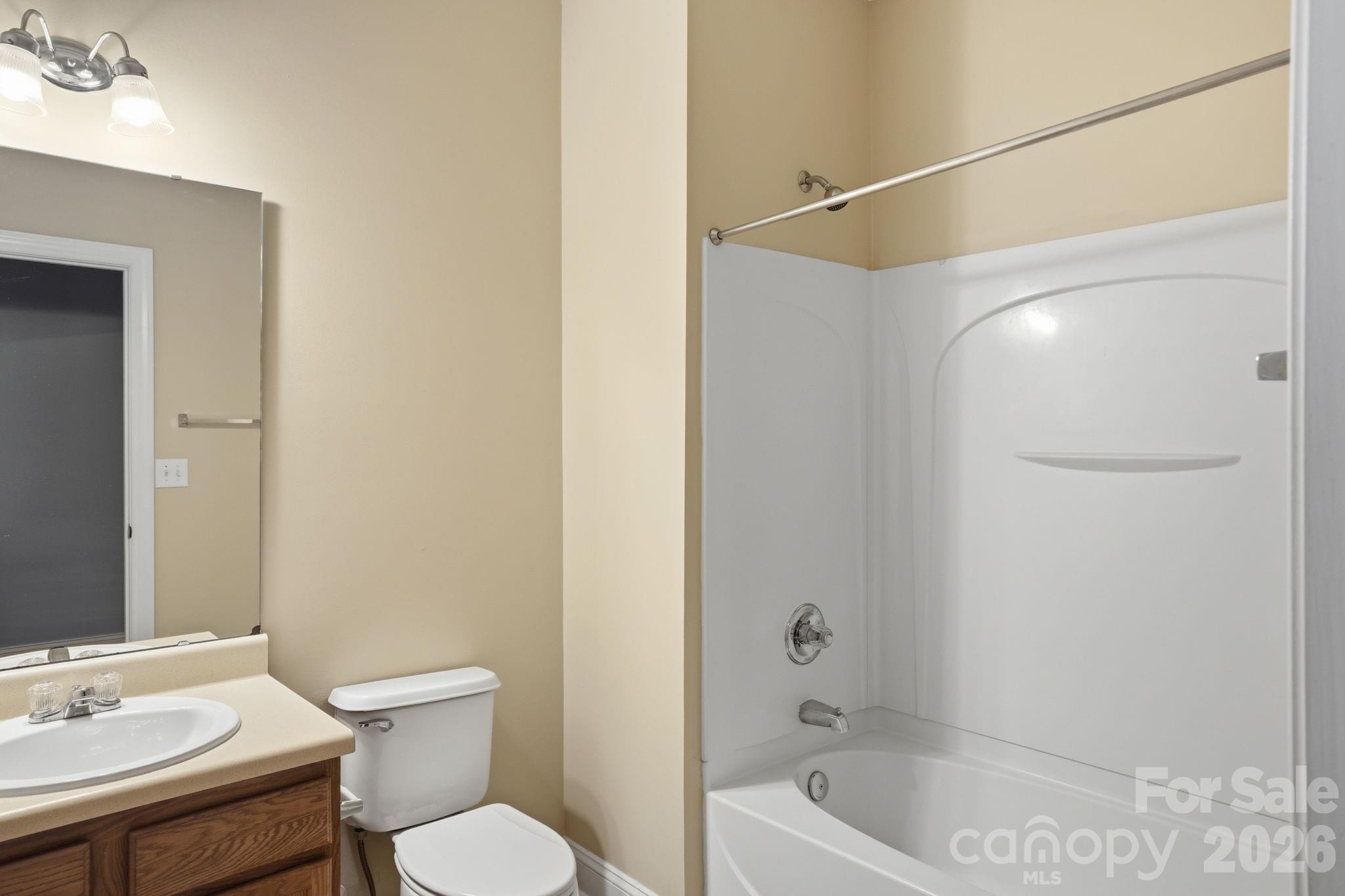 9527 Seamill Road — Charlotte