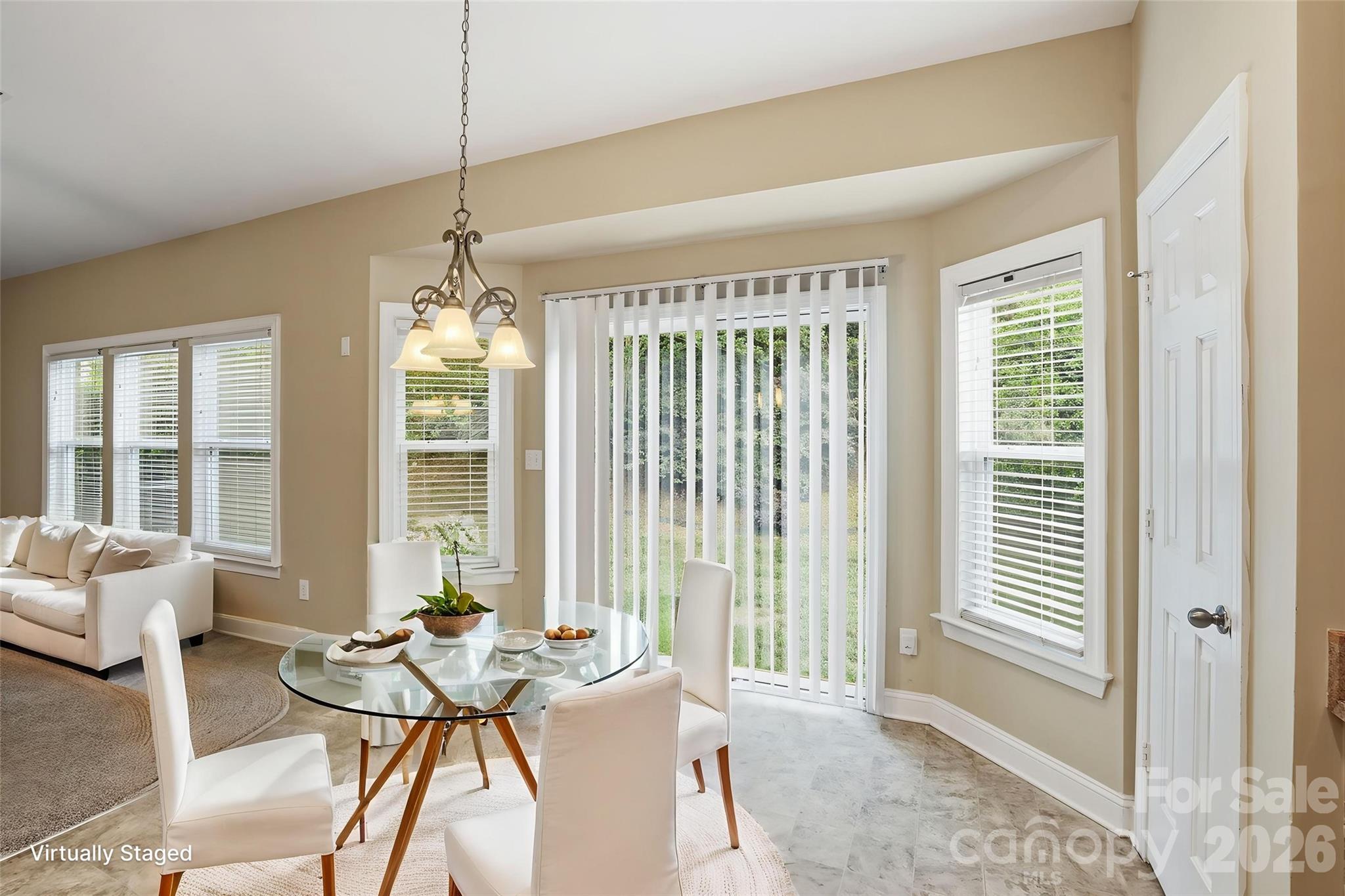 9527 Seamill Road — Charlotte