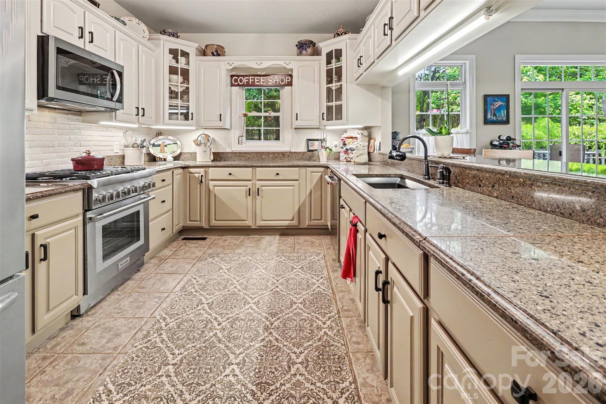 4037 Old Williamston Road — Belton