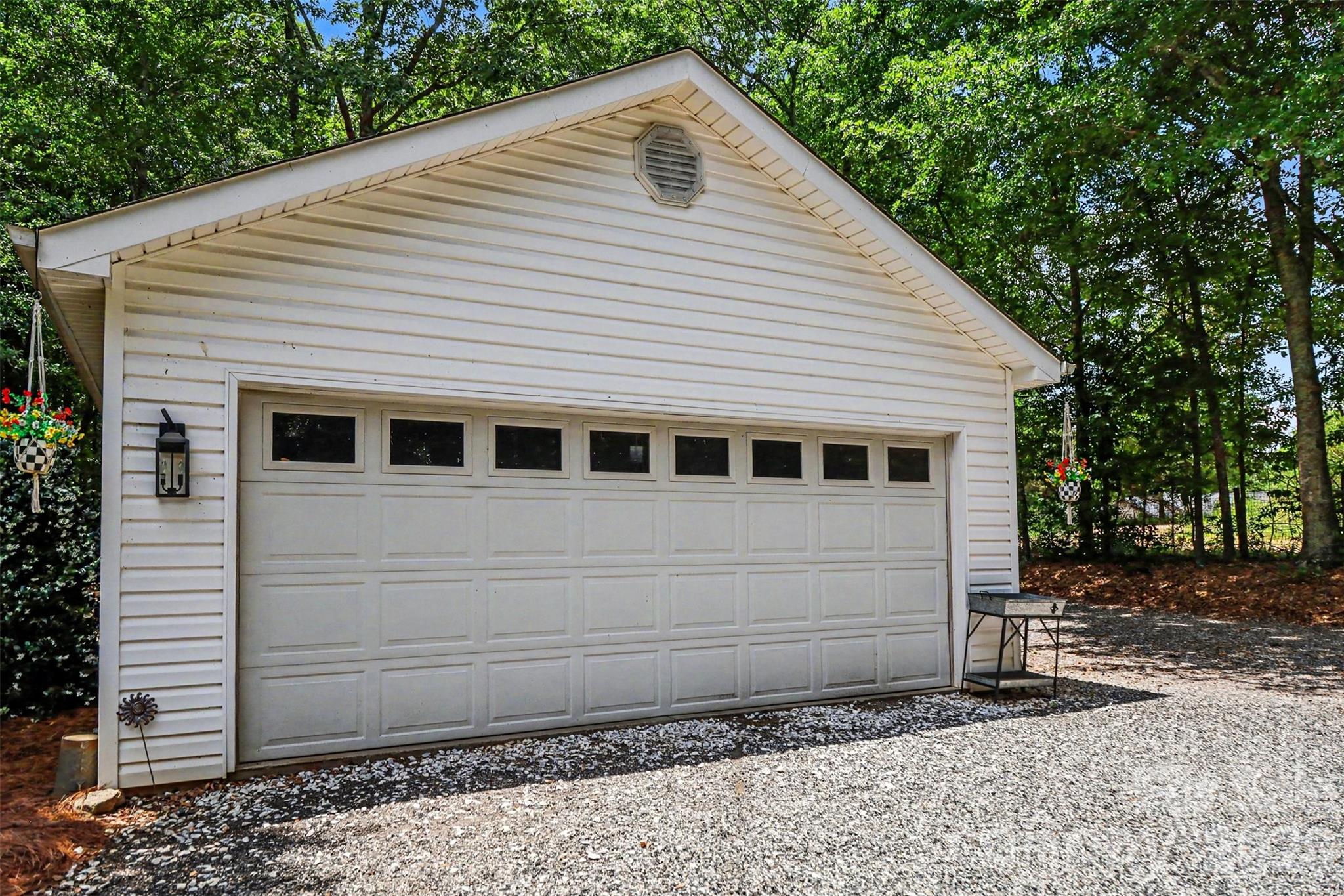 4037 Old Williamston Road — Belton