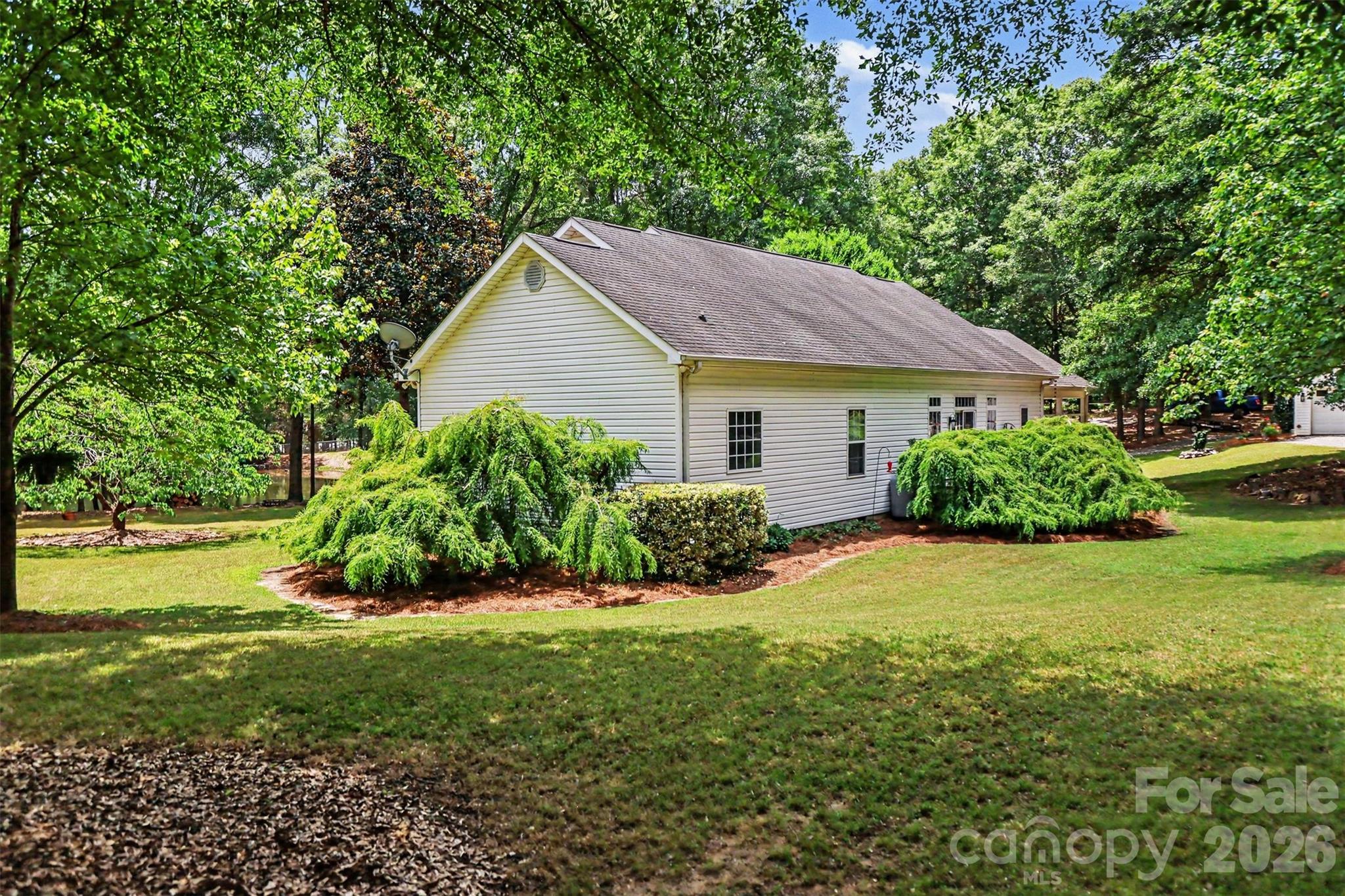4037 Old Williamston Road — Belton