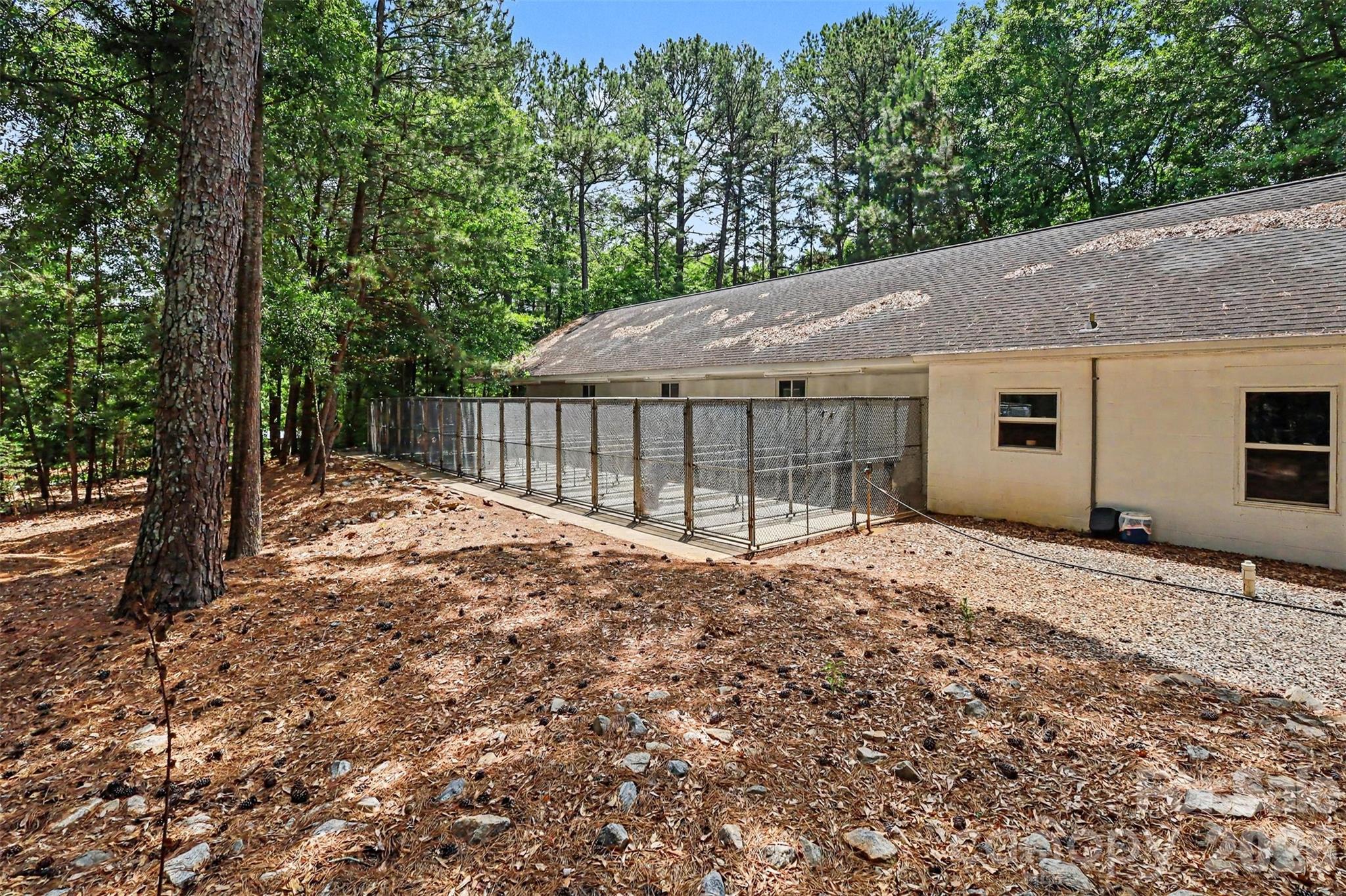 4037 Old Williamston Road — Belton