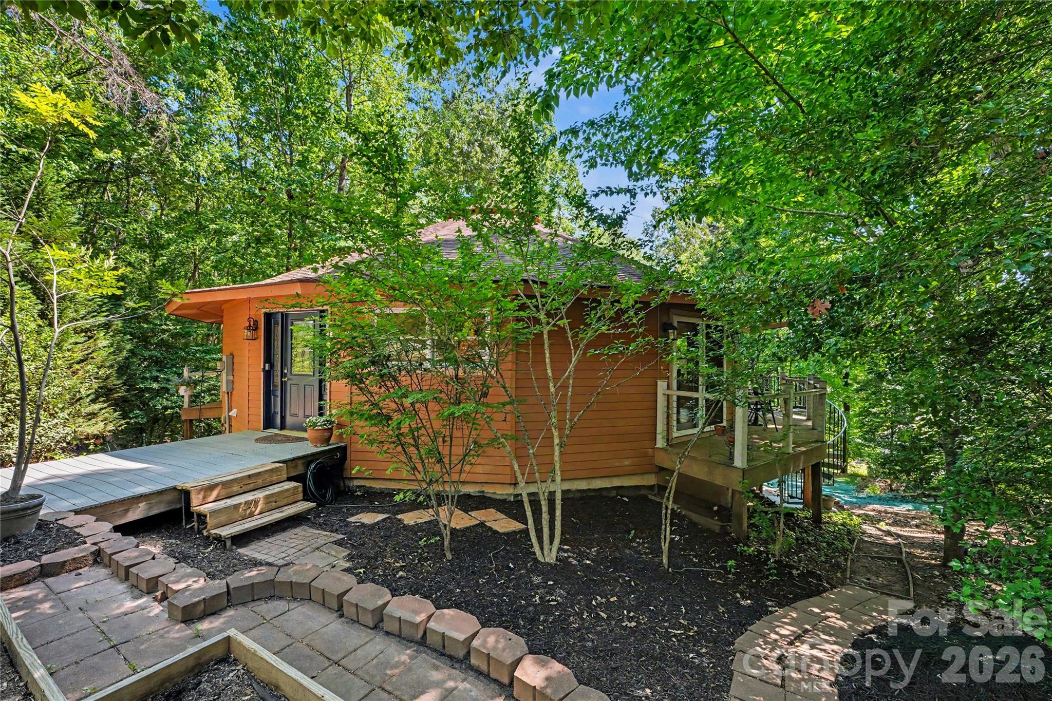 241 Spring Shore Road — Statesville