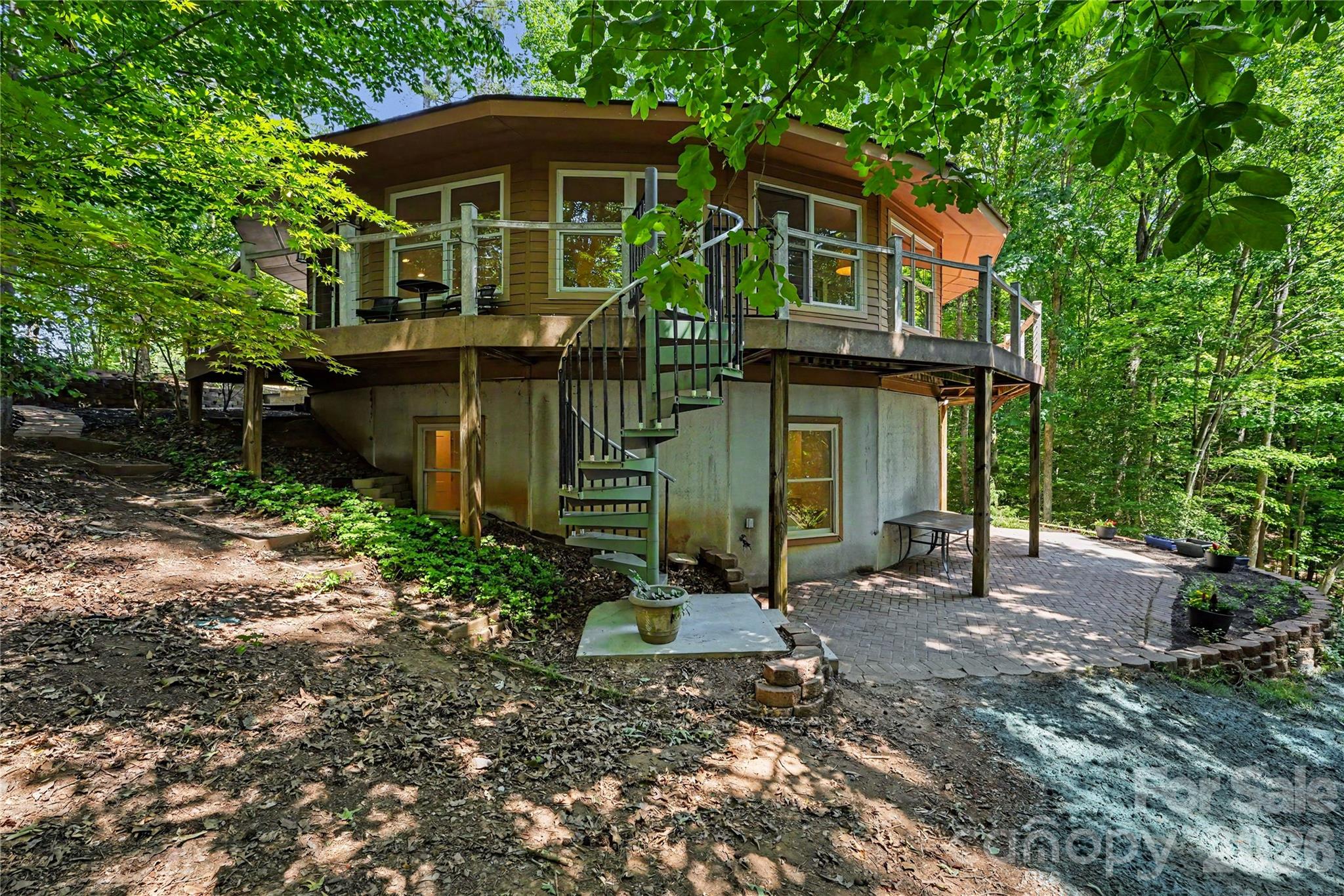 241 Spring Shore Road — Statesville