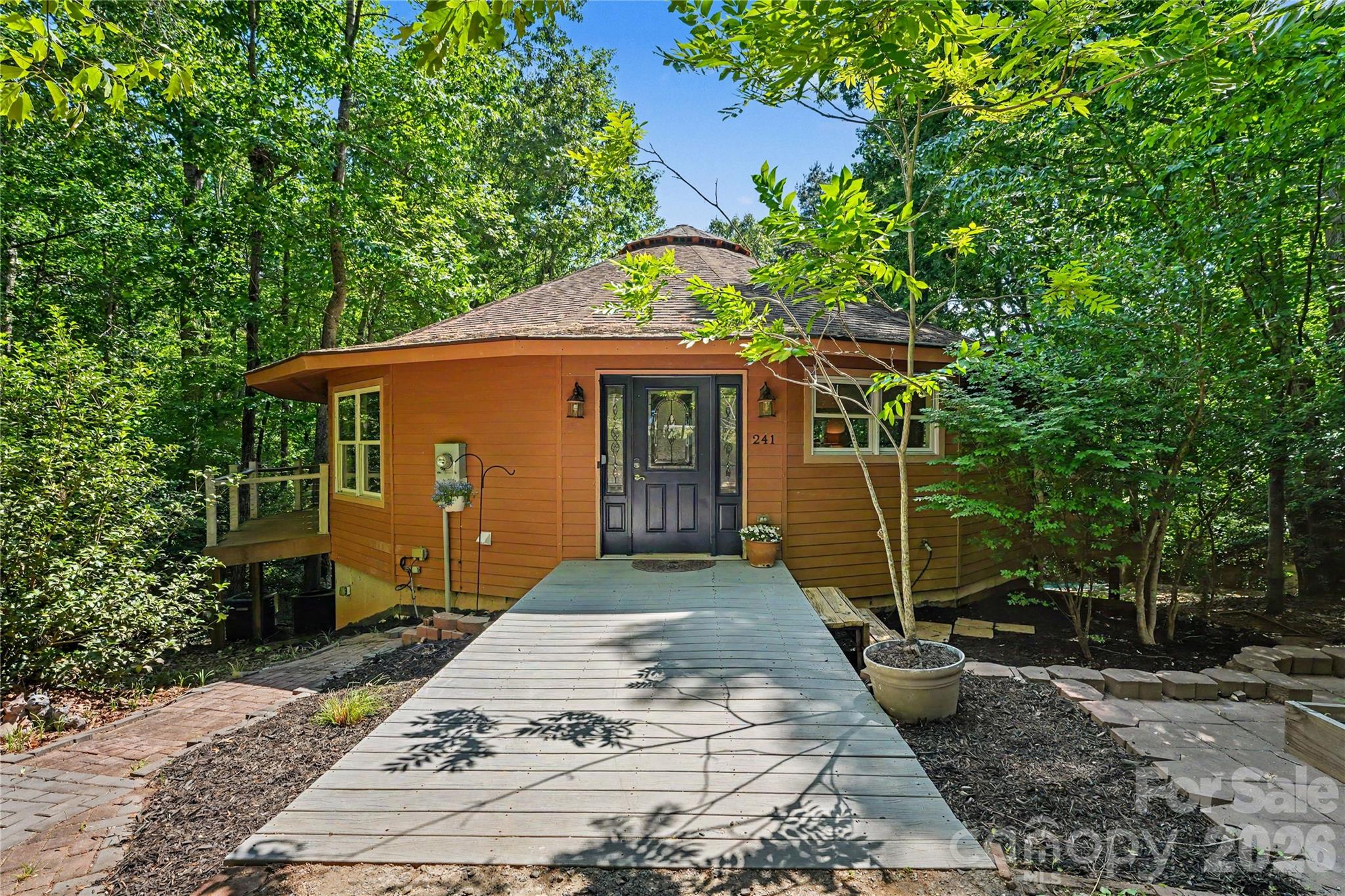 241 Spring Shore Road — Statesville