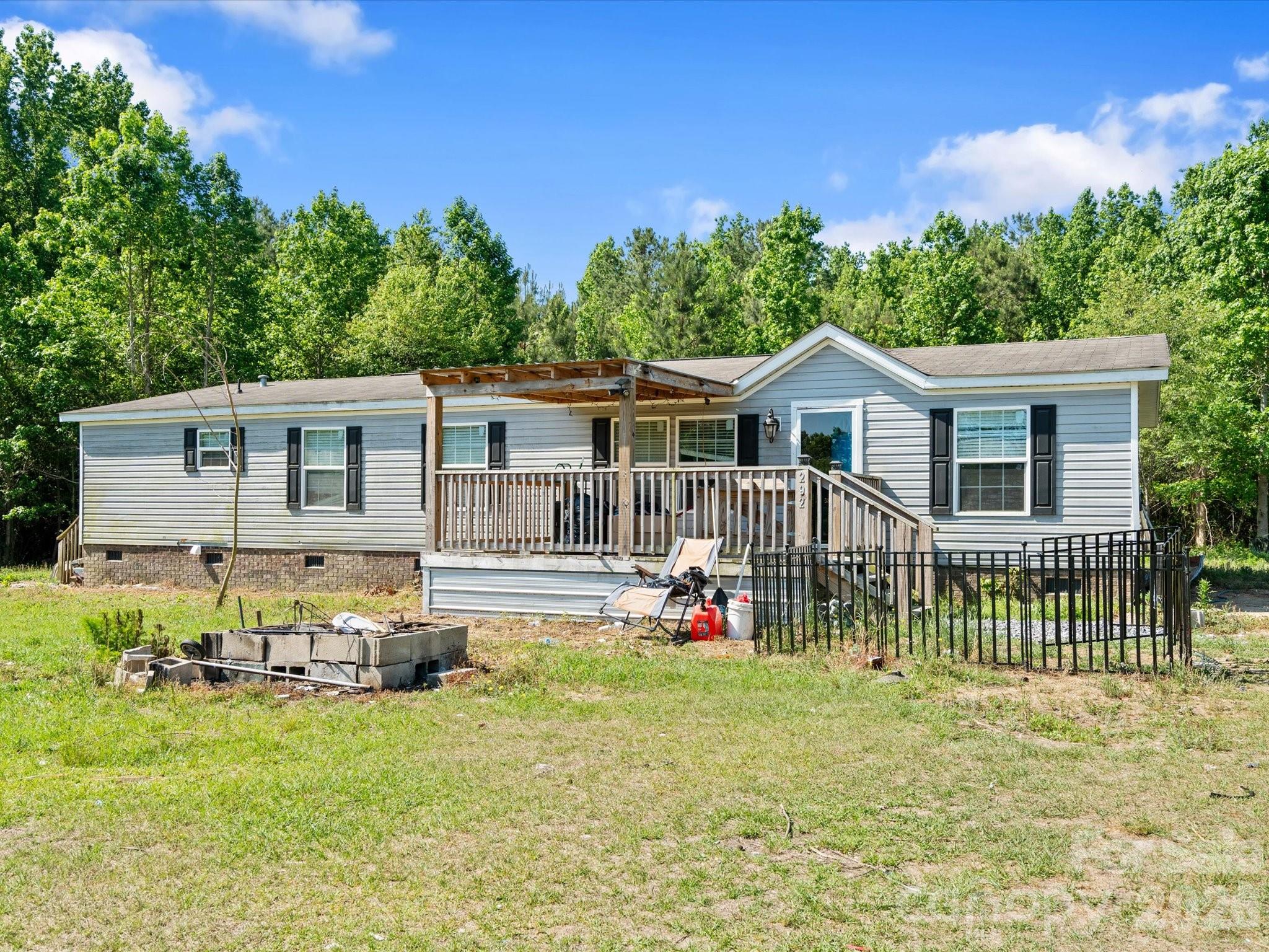 292 Longhorn Lane — Cheraw