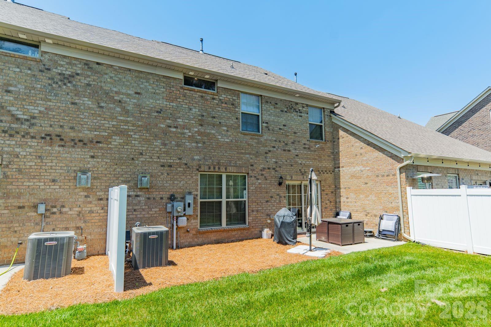 1038 Crest Oak Lane — Fort Mill