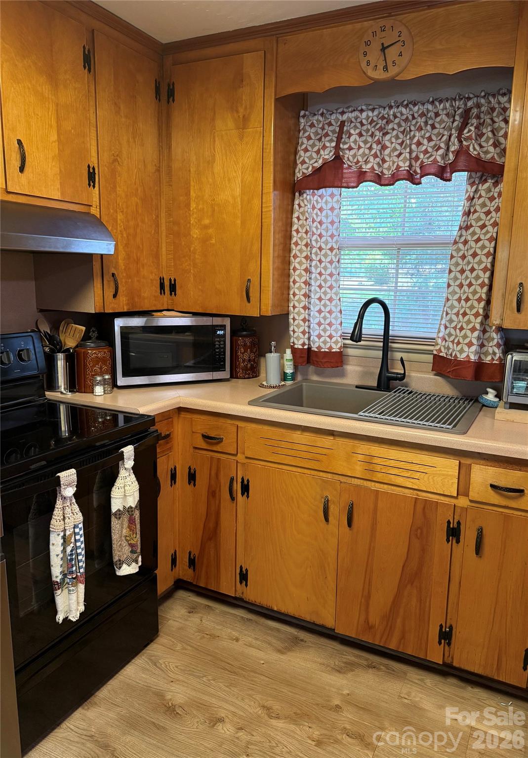 9108 Wilson Heights Avenue — Hildebran