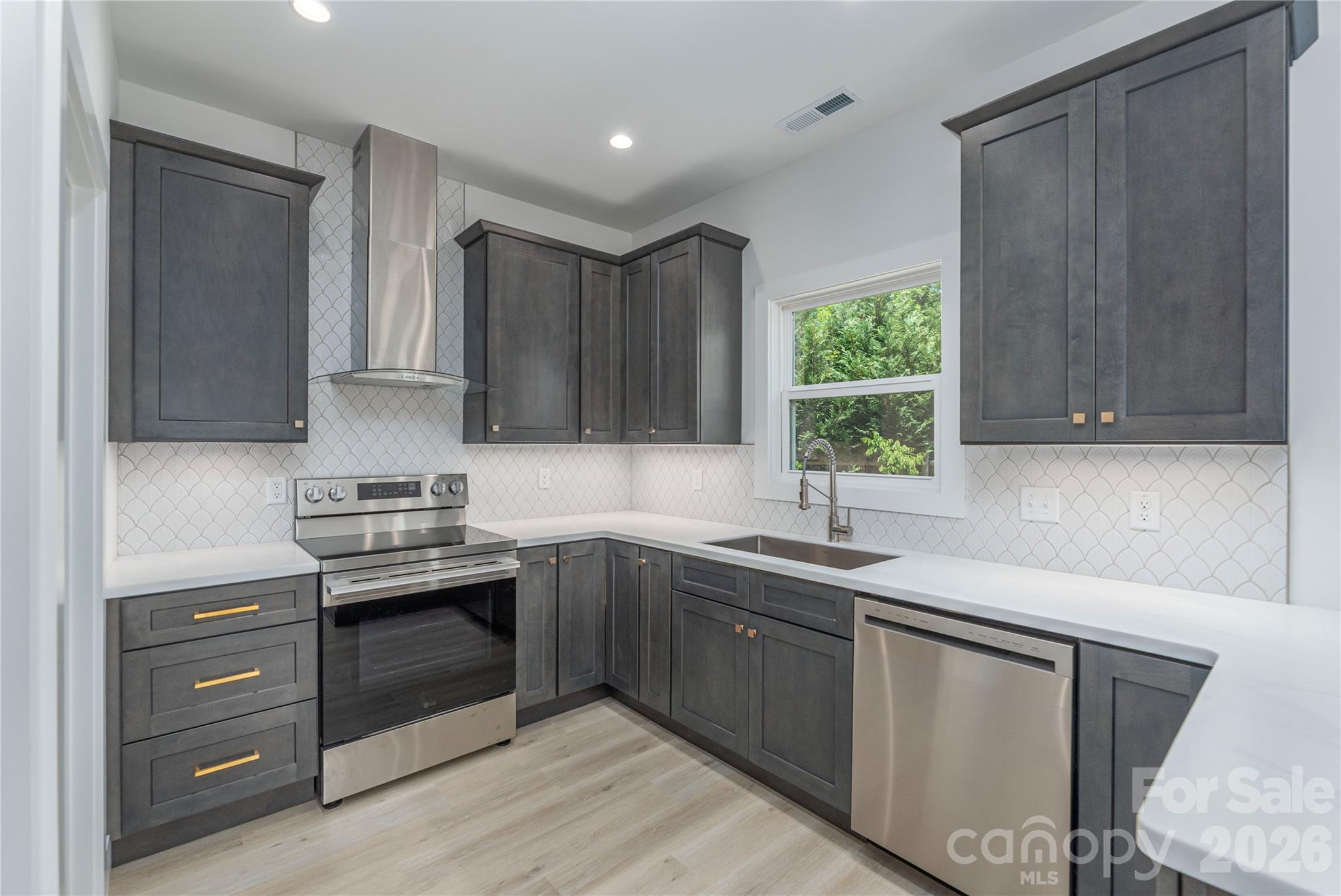 32 Oak Hill Road — Candler