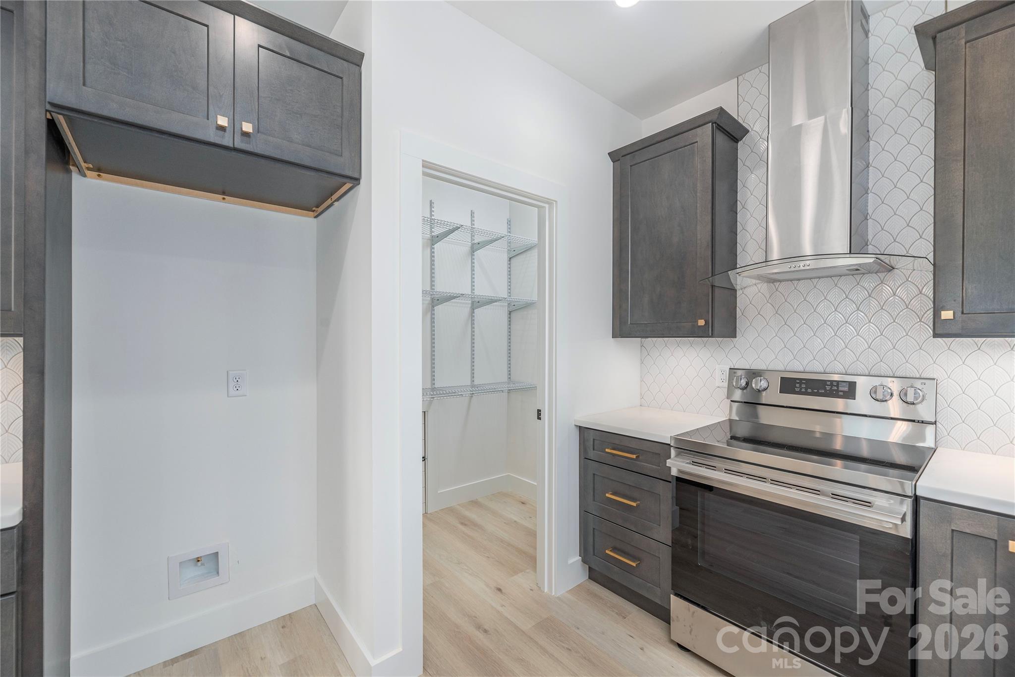 32 Oak Hill Road — Candler