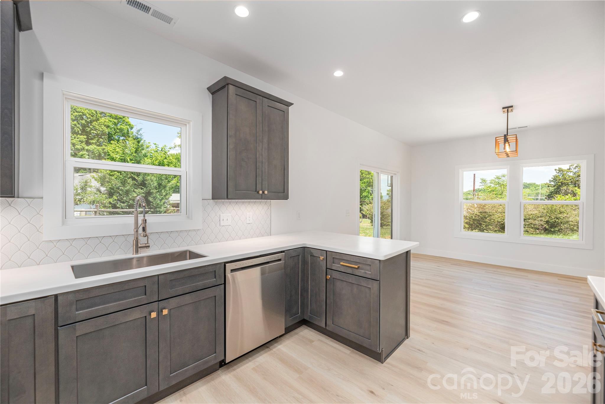 32 Oak Hill Road — Candler