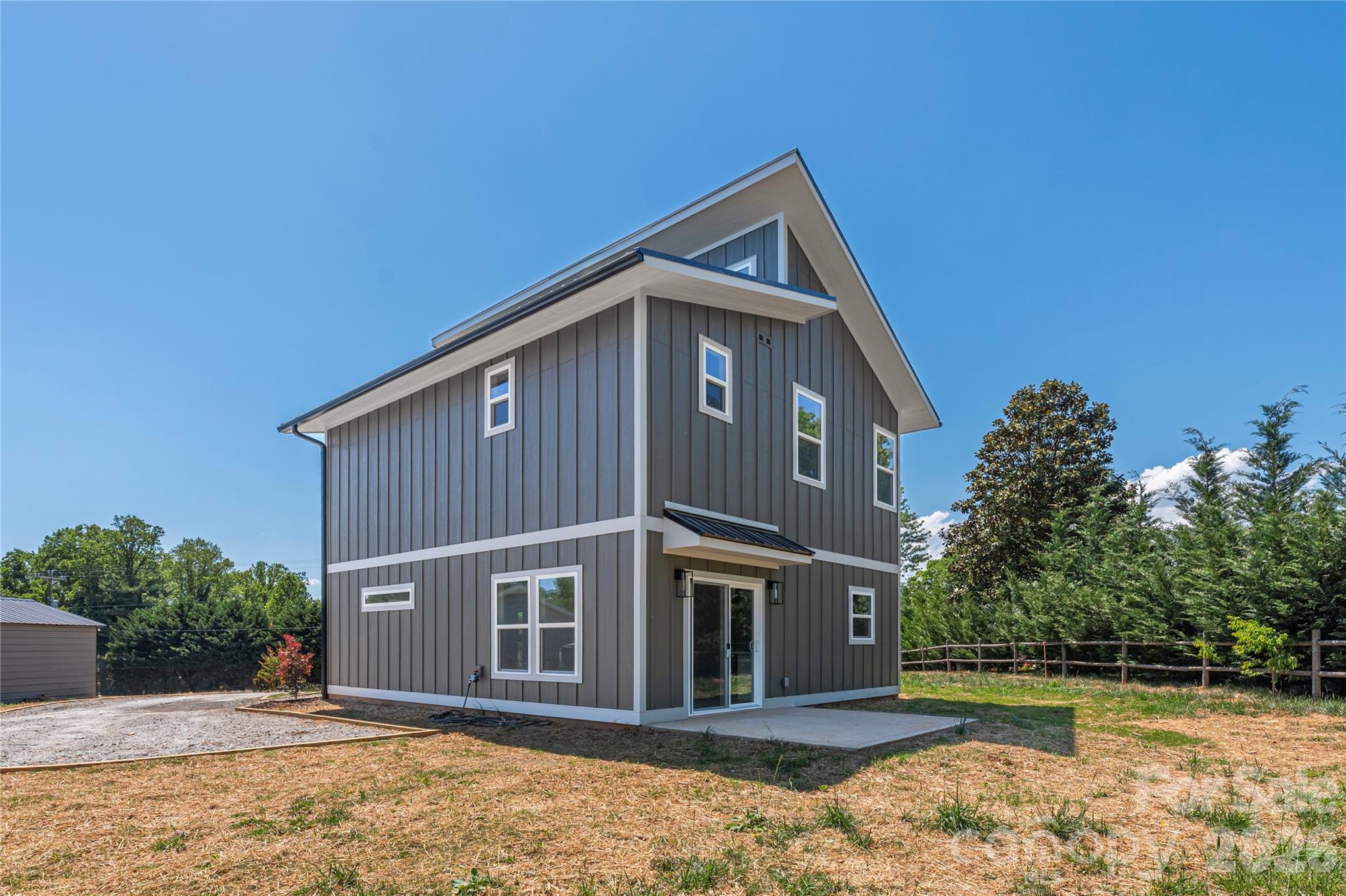 32 Oak Hill Road — Candler