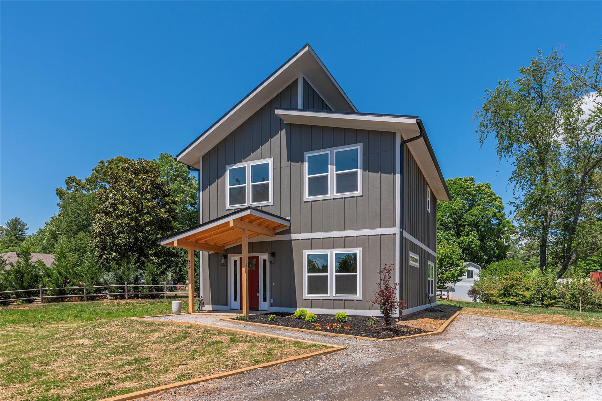 32 Oak Hill Road — Candler