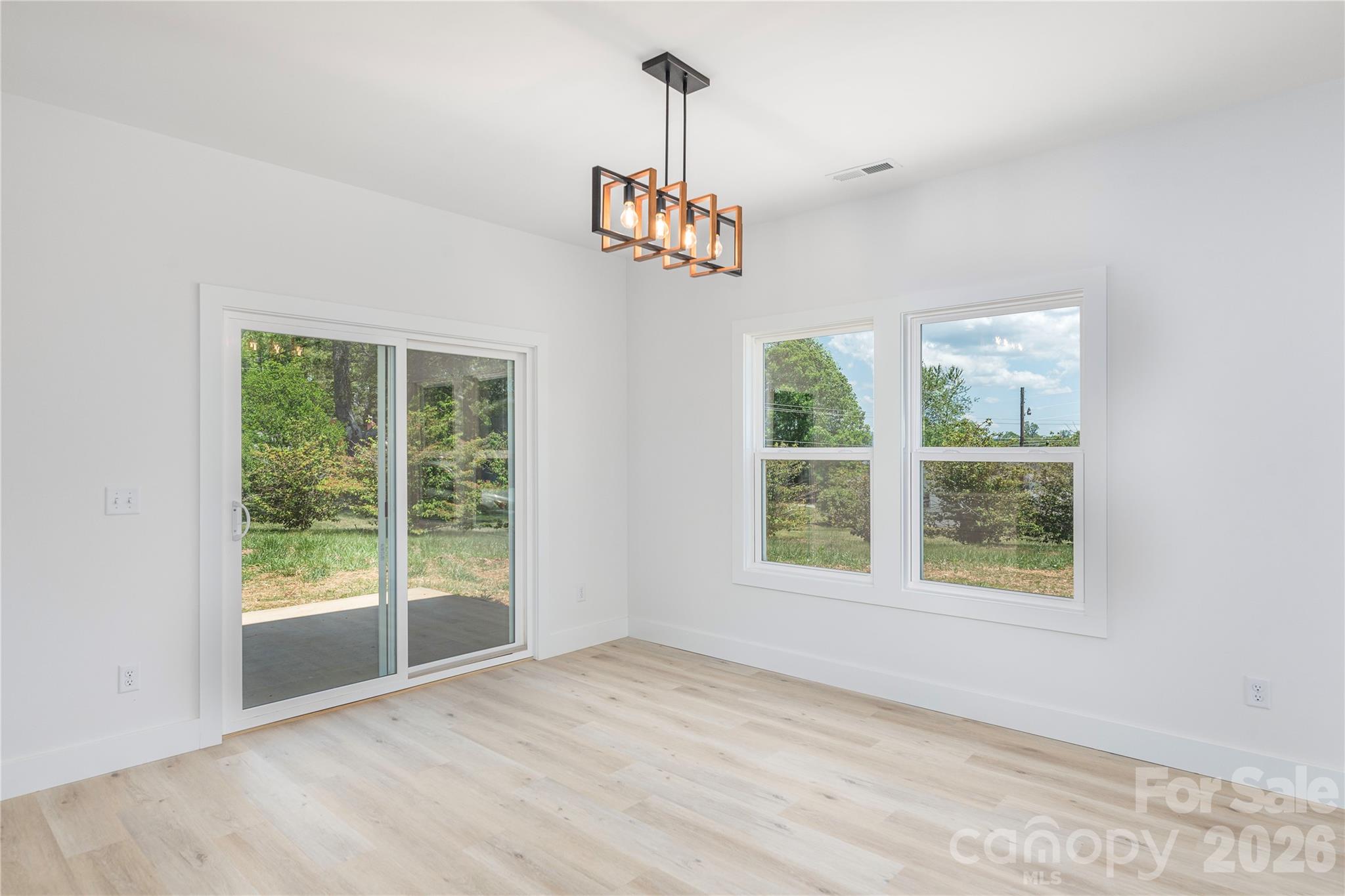 32 Oak Hill Road — Candler