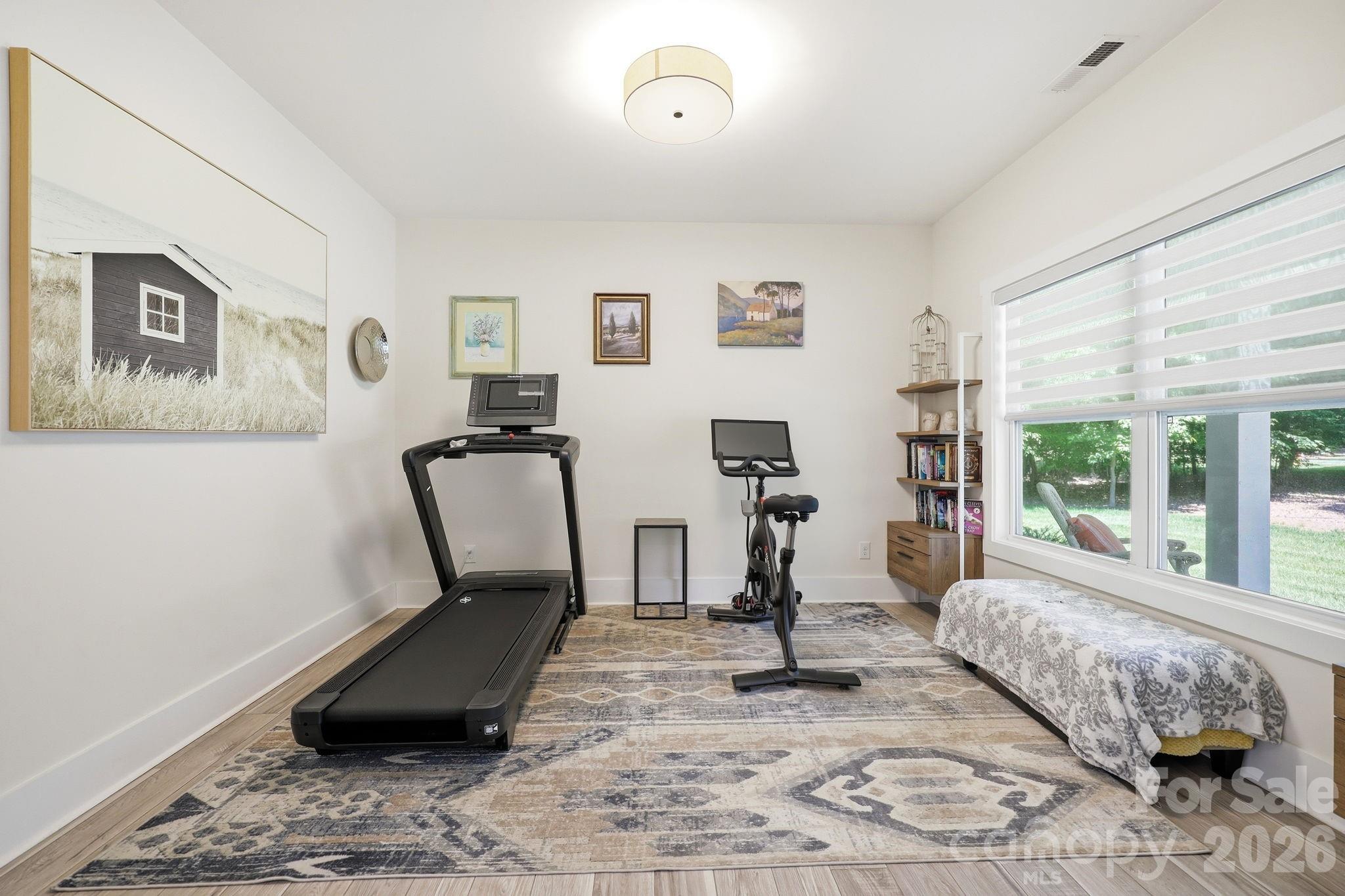 203 Spinnaker Court #104 — Lexington
