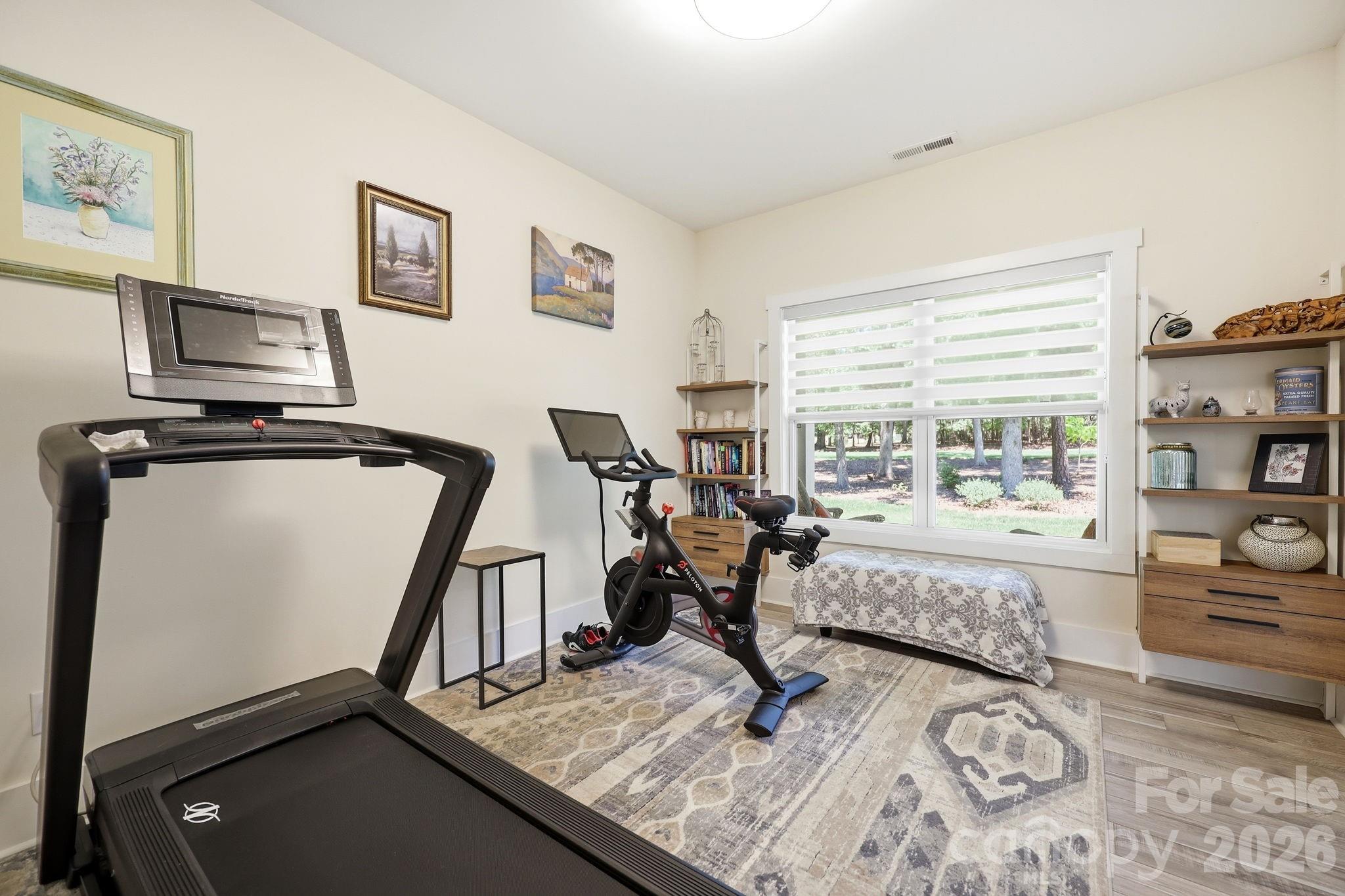 203 Spinnaker Court #104 — Lexington