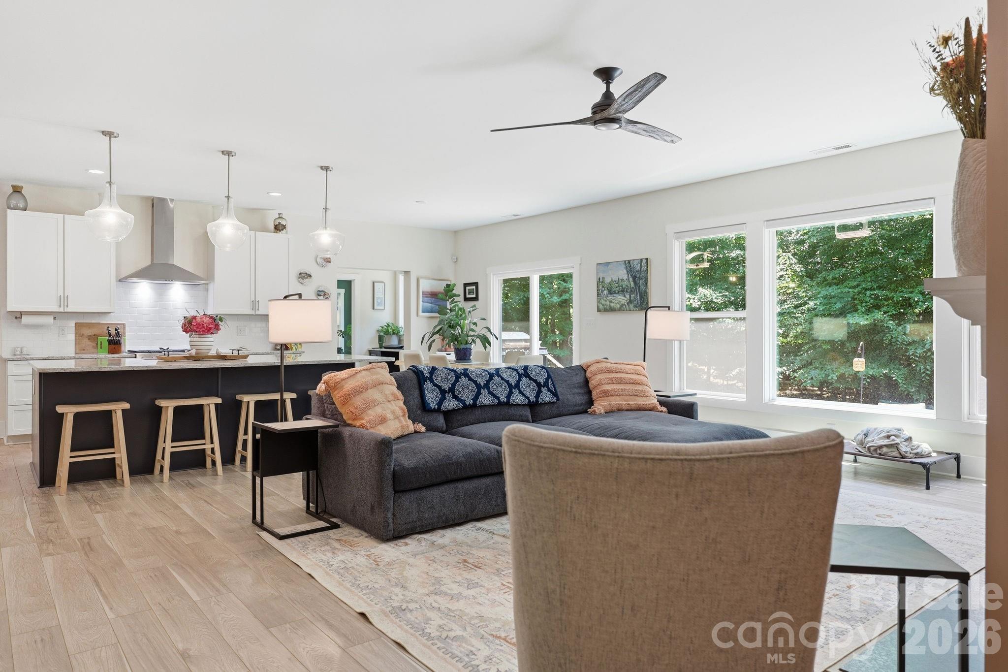 203 Spinnaker Court #104 — Lexington