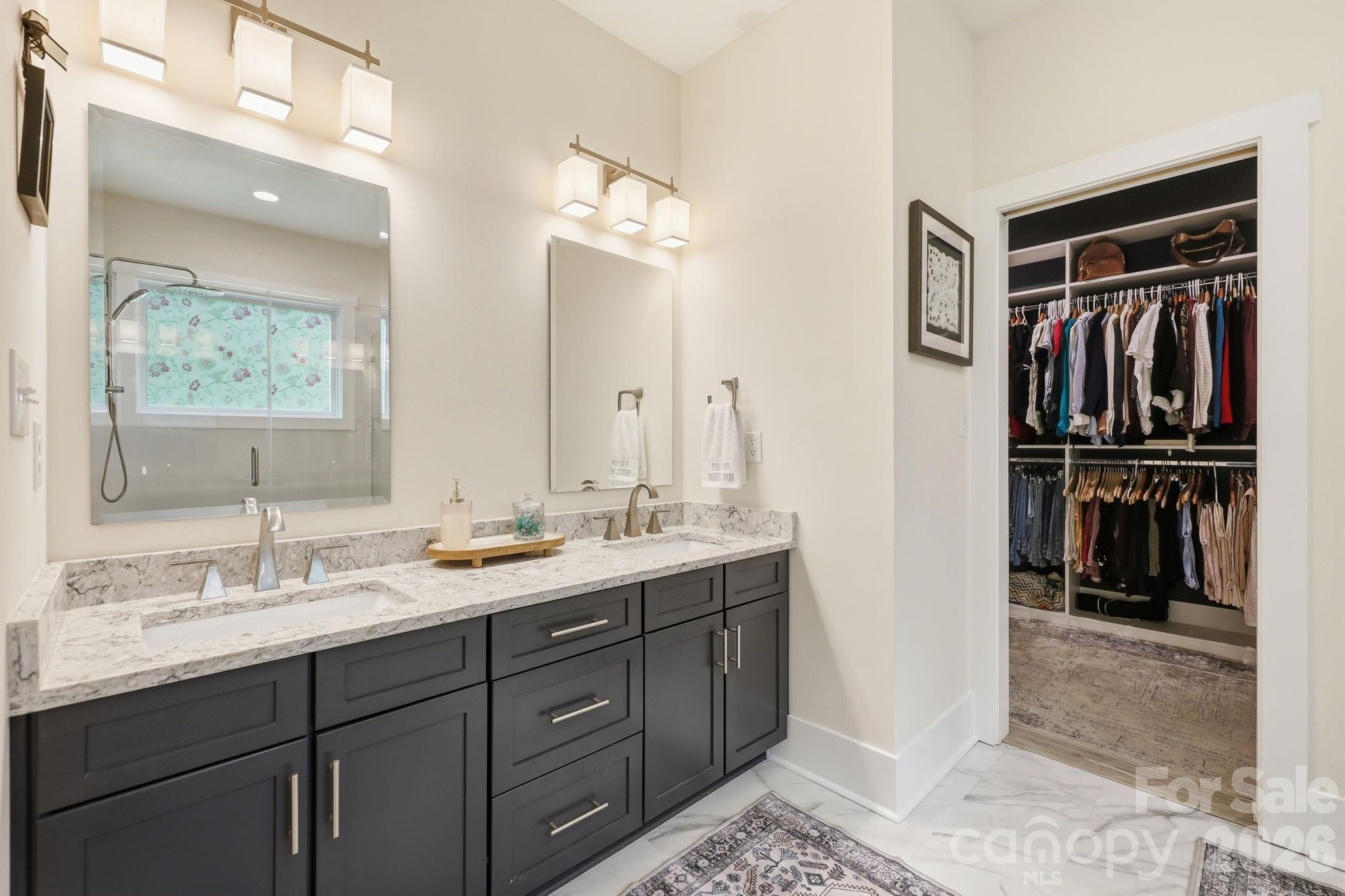 203 Spinnaker Court #104 — Lexington
