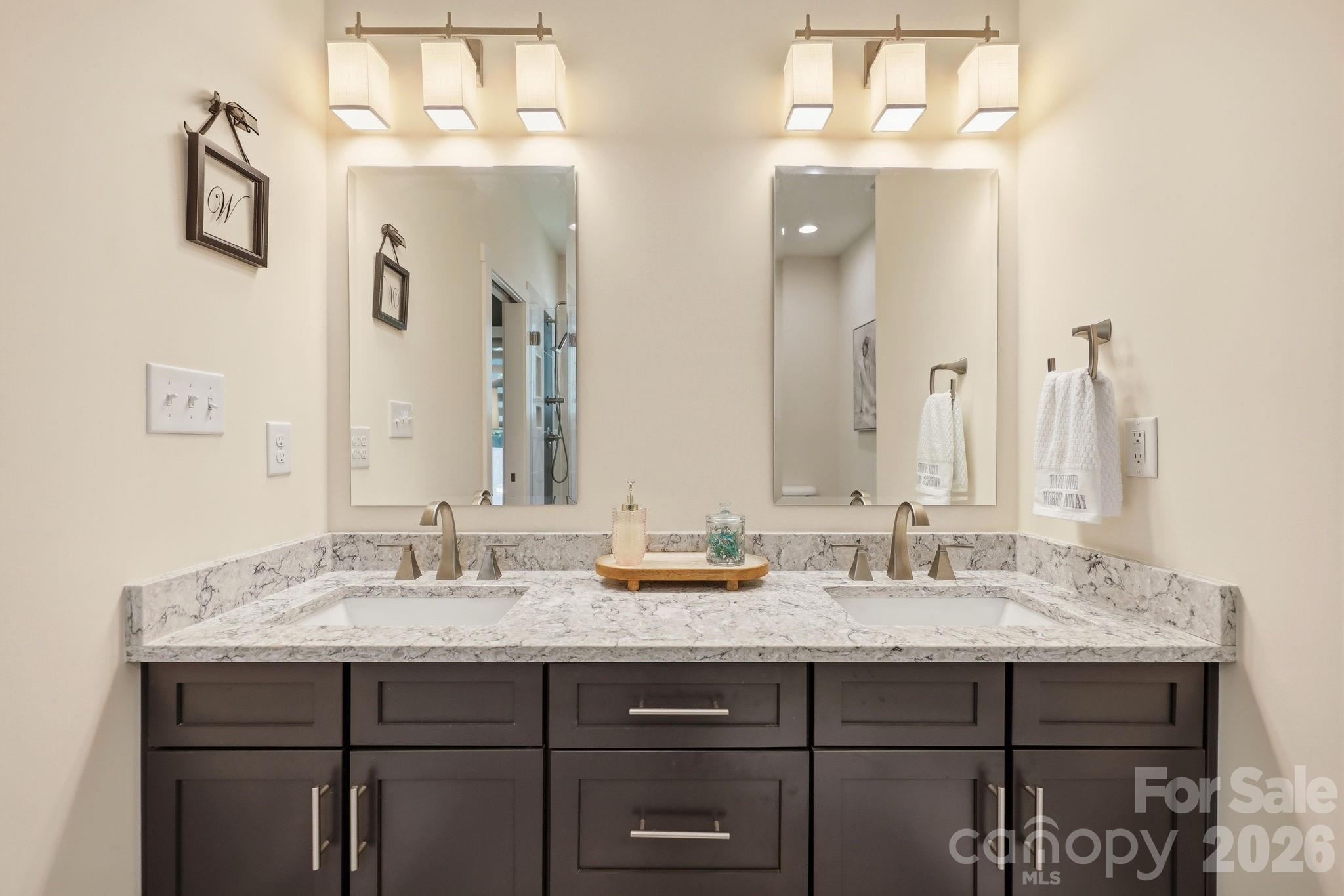 203 Spinnaker Court #104 — Lexington