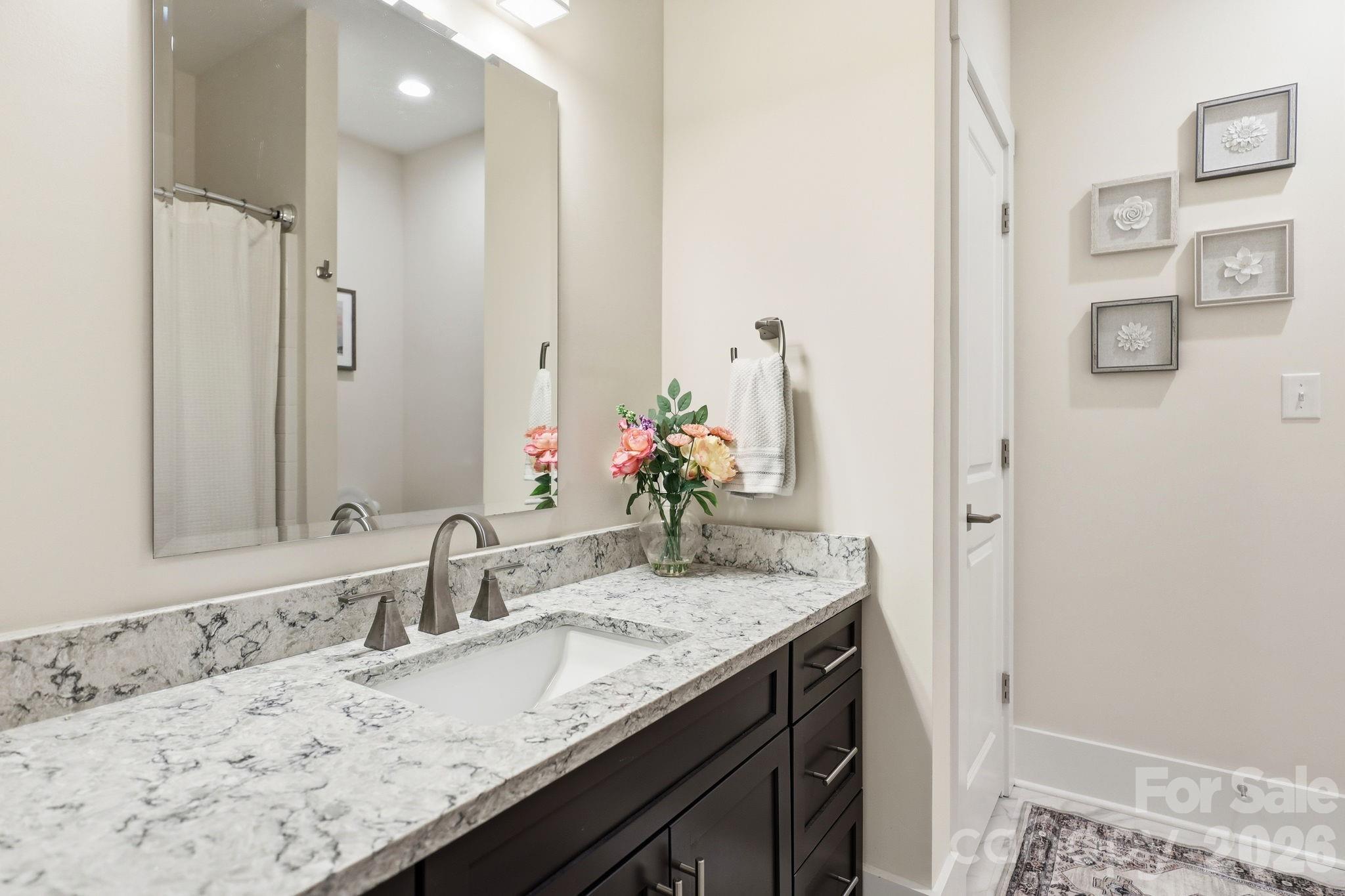 203 Spinnaker Court #104 — Lexington