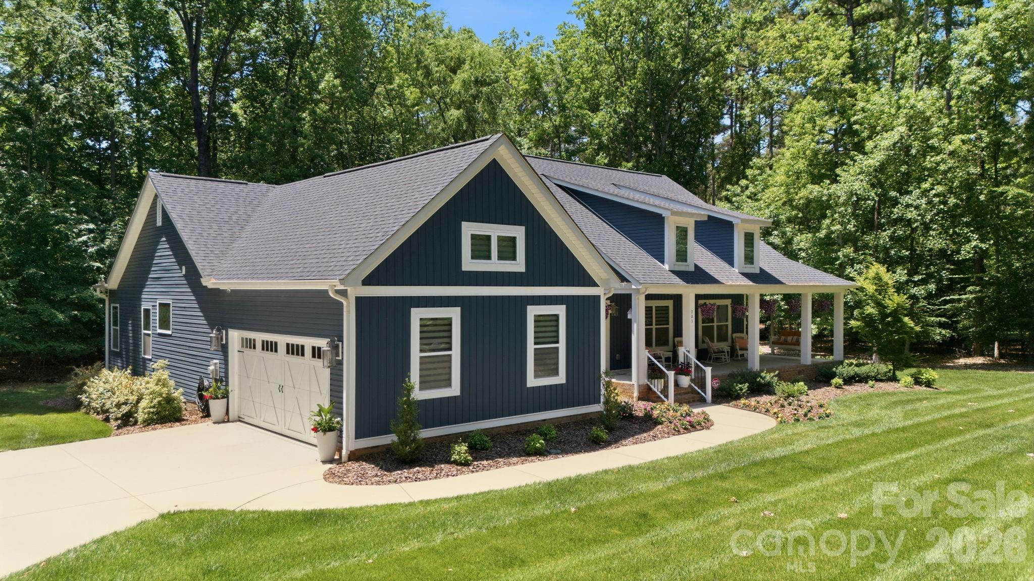 203 Spinnaker Court #104 — Lexington