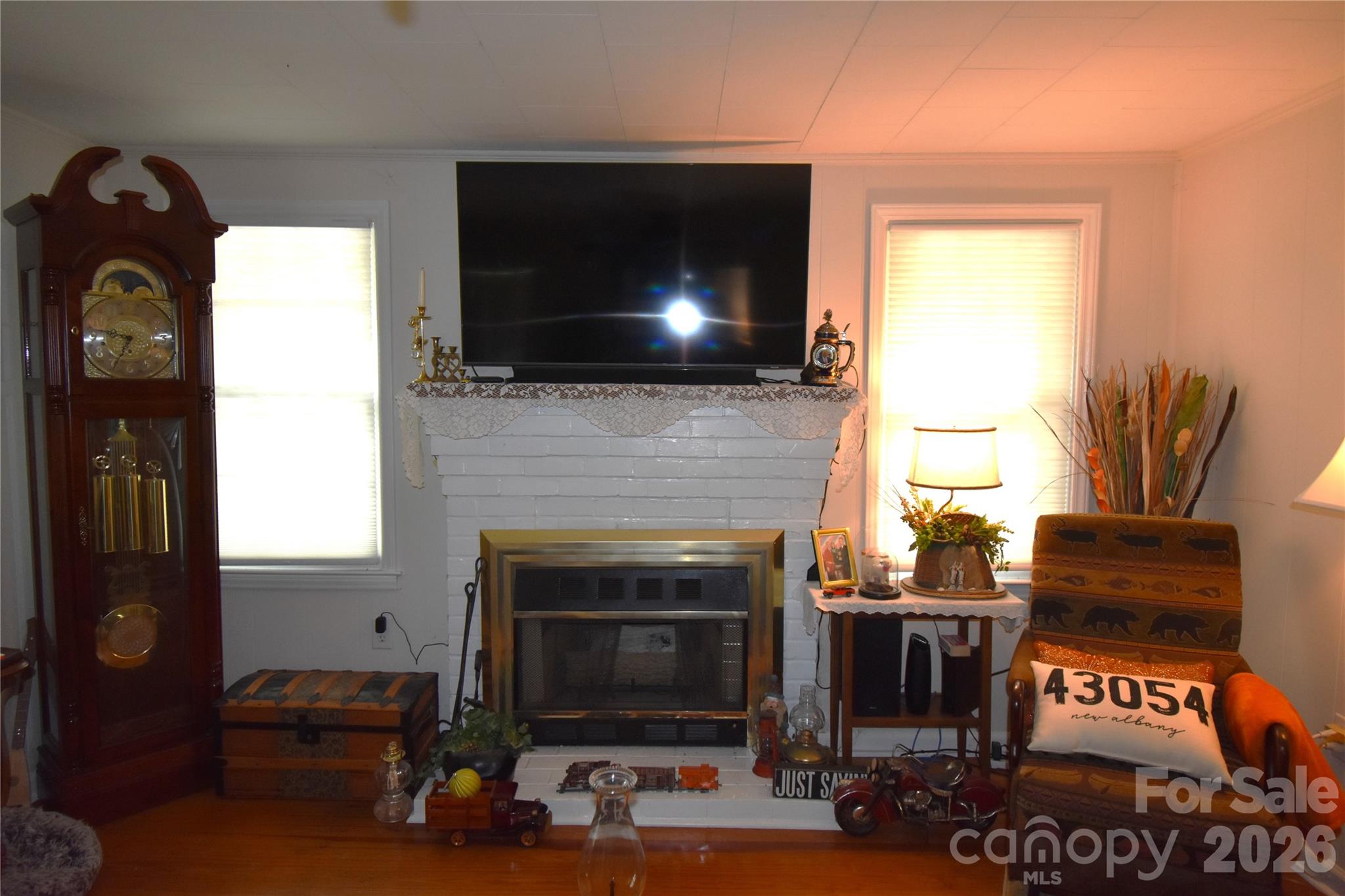 212 Sharon Avenue NW — Lenoir