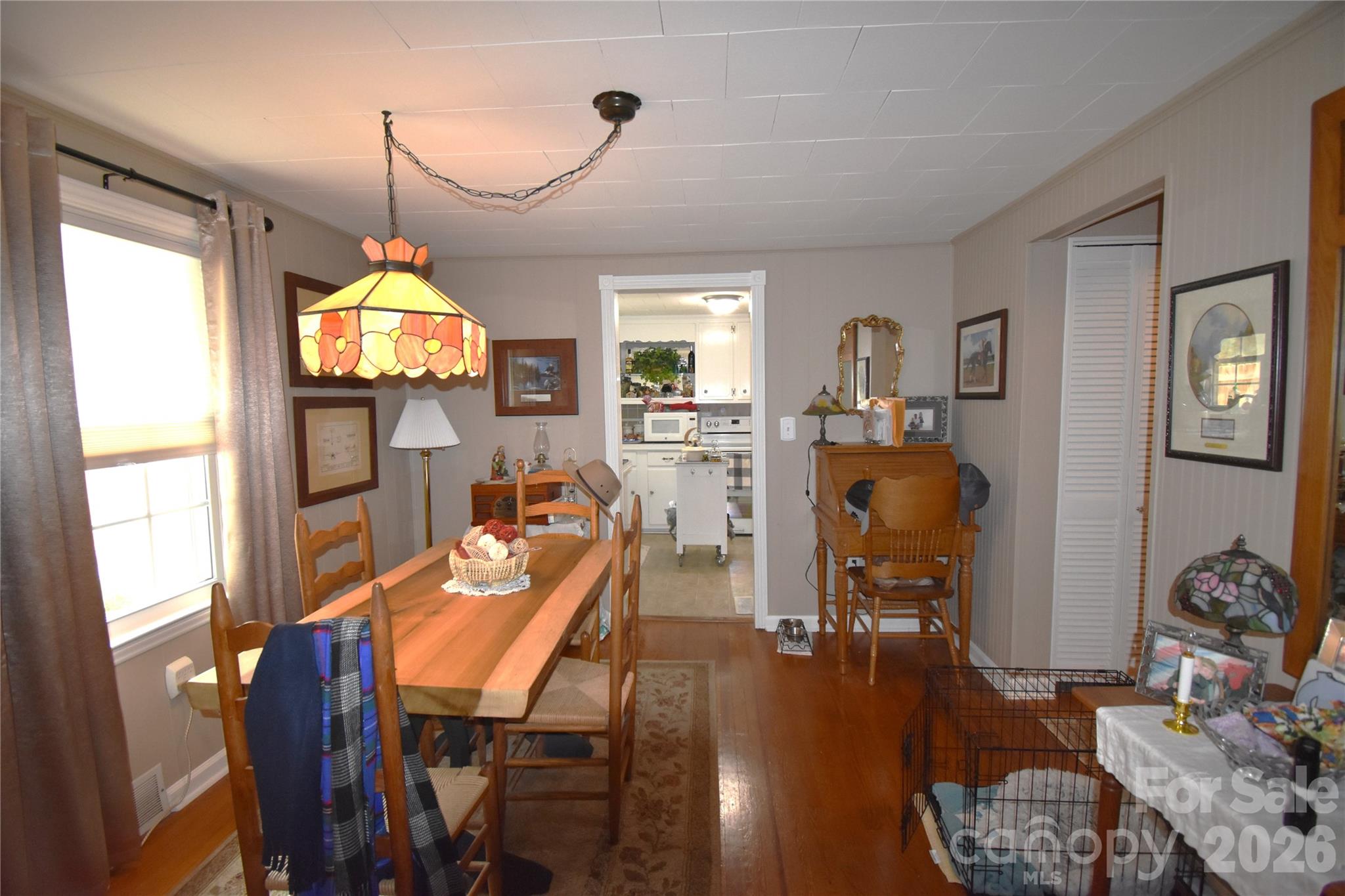 212 Sharon Avenue NW — Lenoir