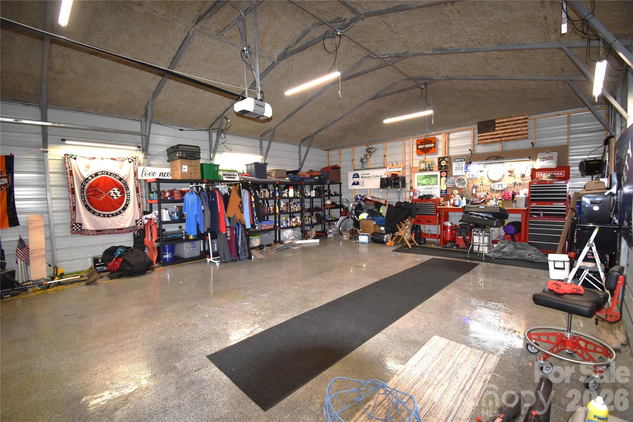 212 Sharon Avenue NW — Lenoir