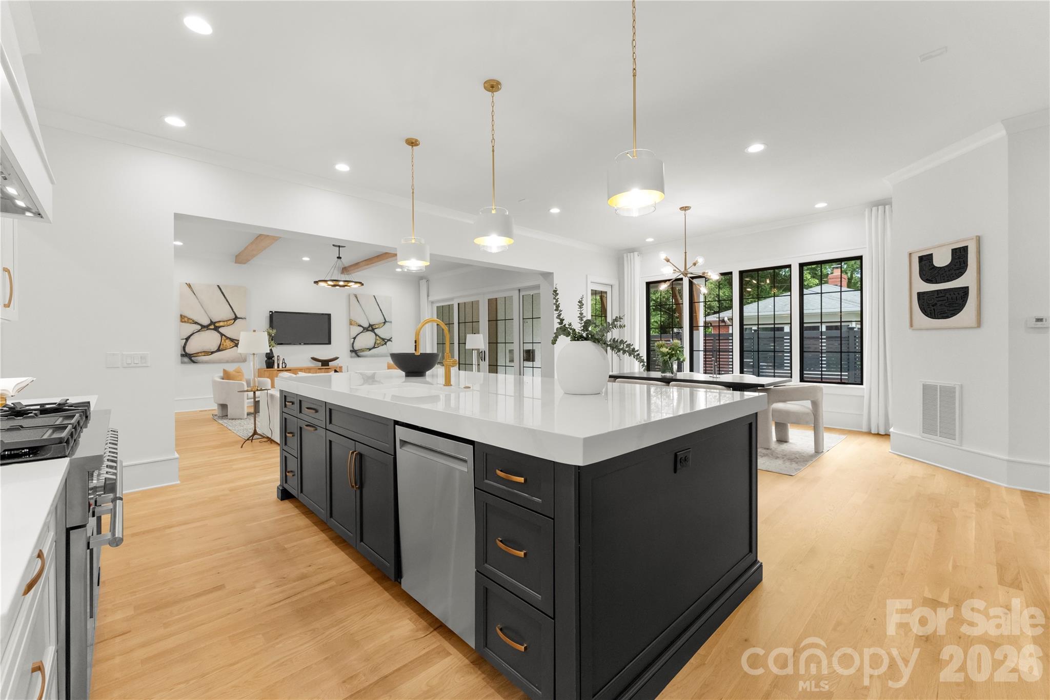 4142 Pineview Road — Charlotte