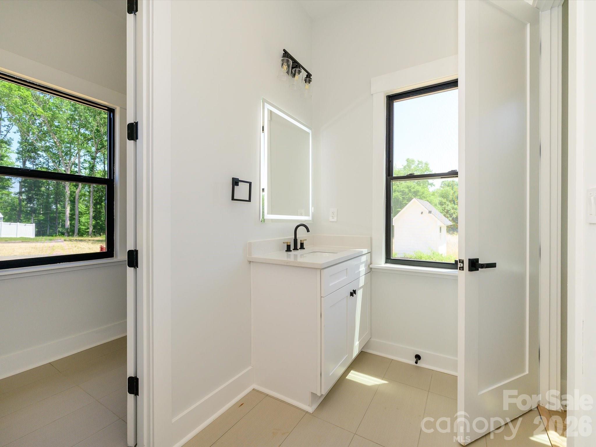1012 Harrogate Drive — Bessemer City