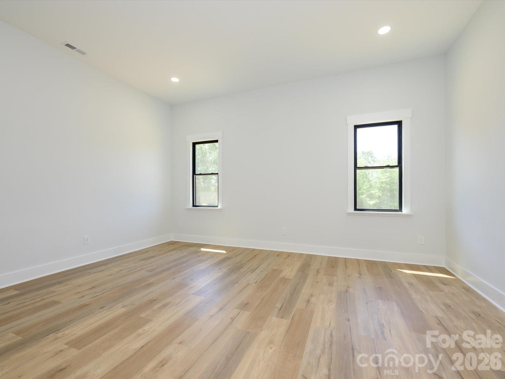 1012 Harrogate Drive — Bessemer City
