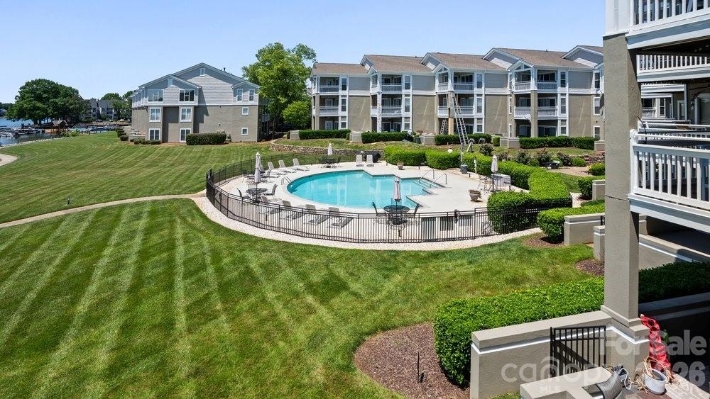 1338 Torrence Circle #29 — Davidson