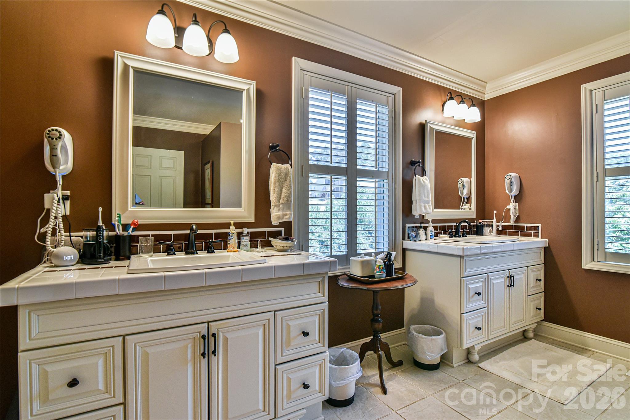 518 Forest Ridge Drive — Mars Hill