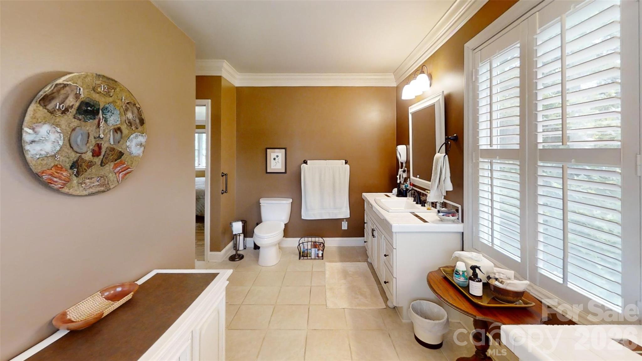 518 Forest Ridge Drive — Mars Hill