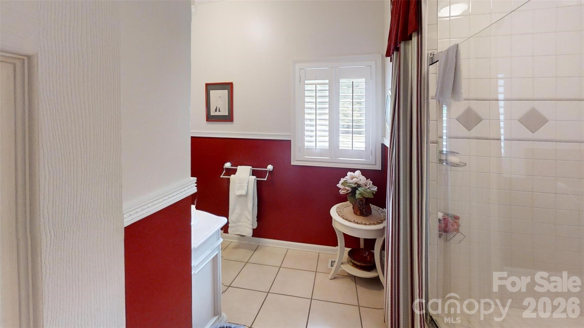 518 Forest Ridge Drive — Mars Hill