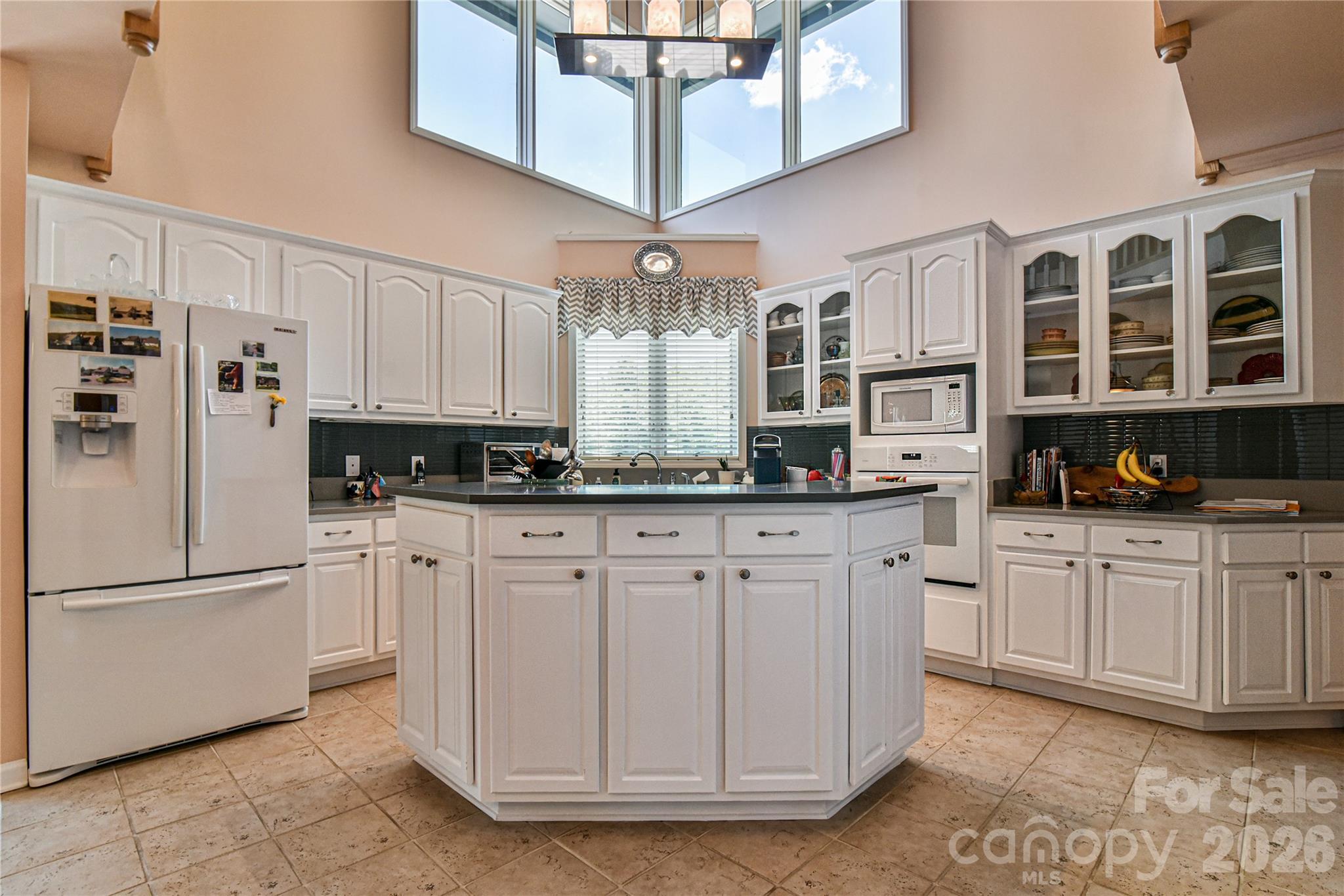 518 Forest Ridge Drive — Mars Hill