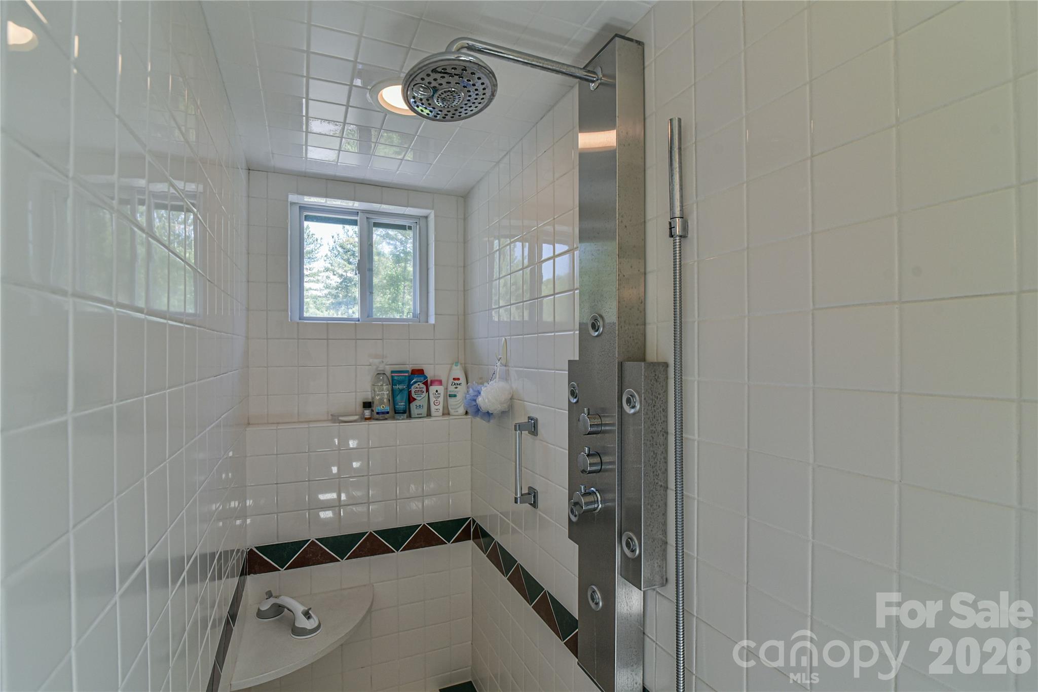 518 Forest Ridge Drive — Mars Hill