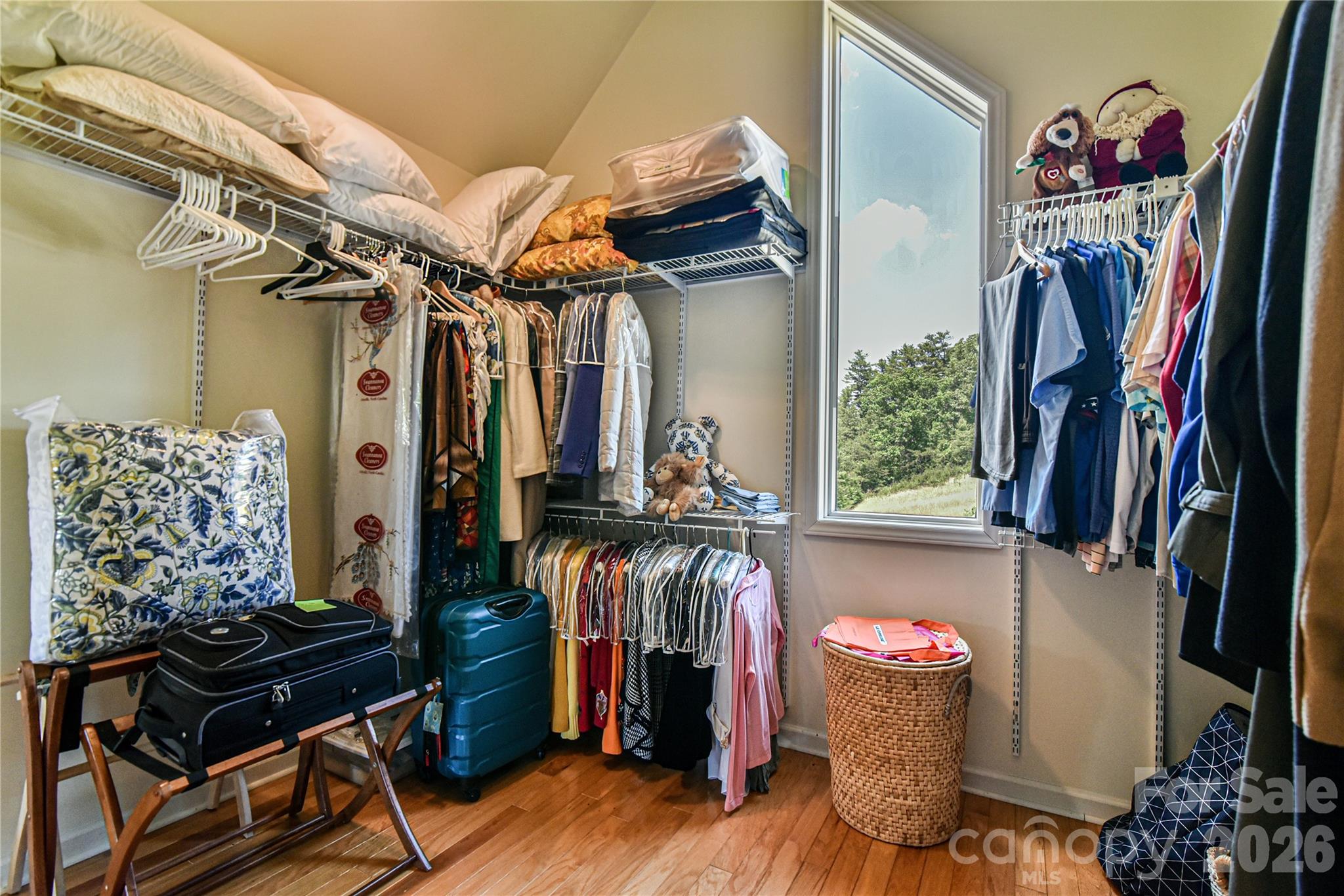 518 Forest Ridge Drive — Mars Hill