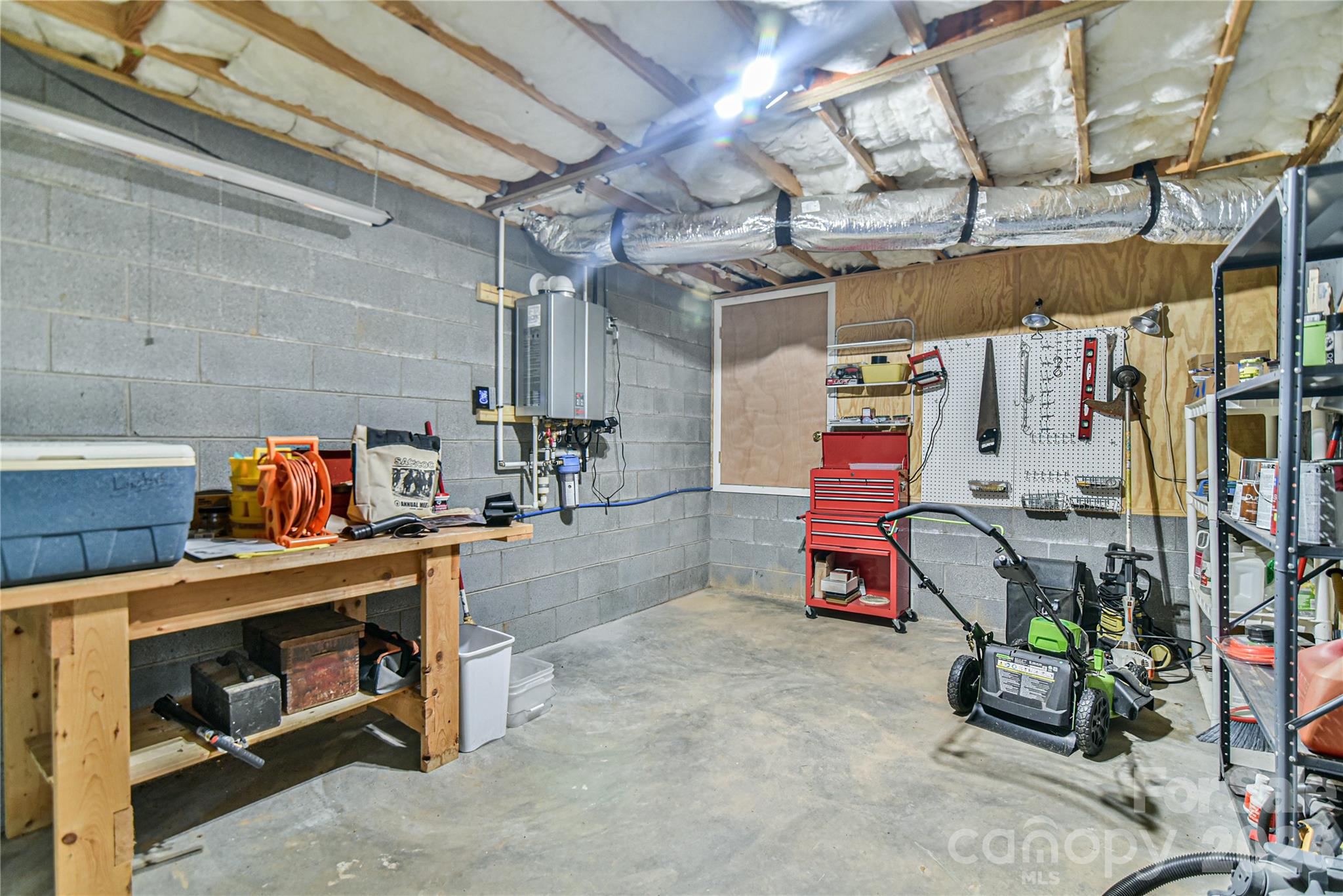 518 Forest Ridge Drive — Mars Hill