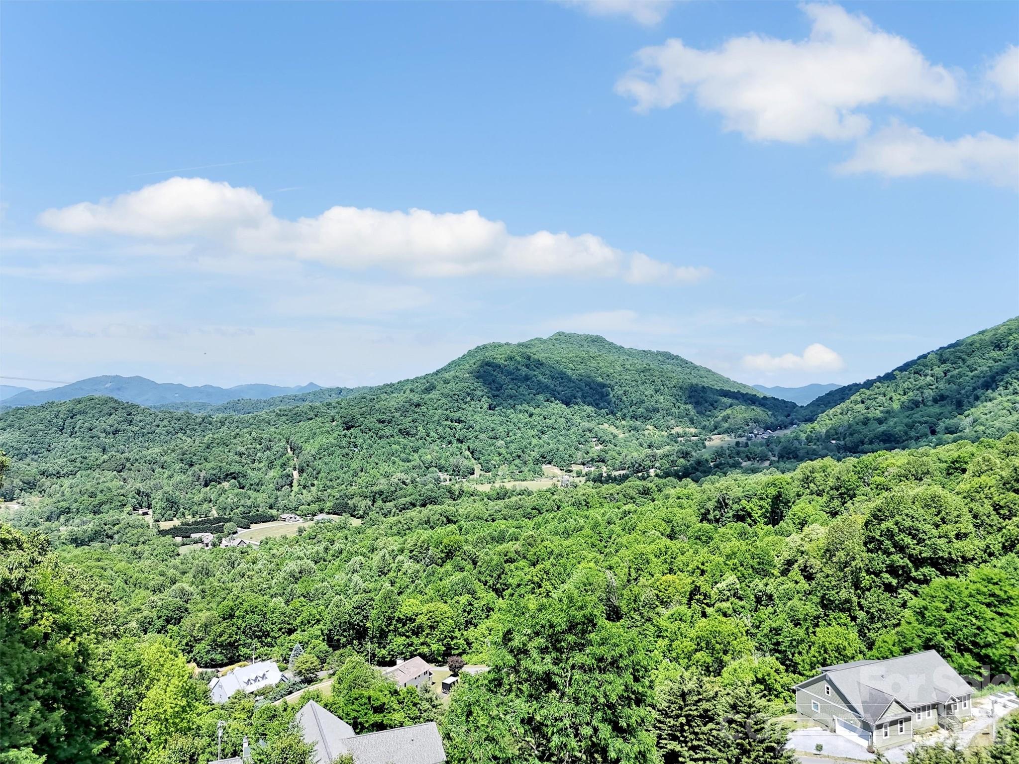 830 Trials Gap Drive #30 — Waynesville