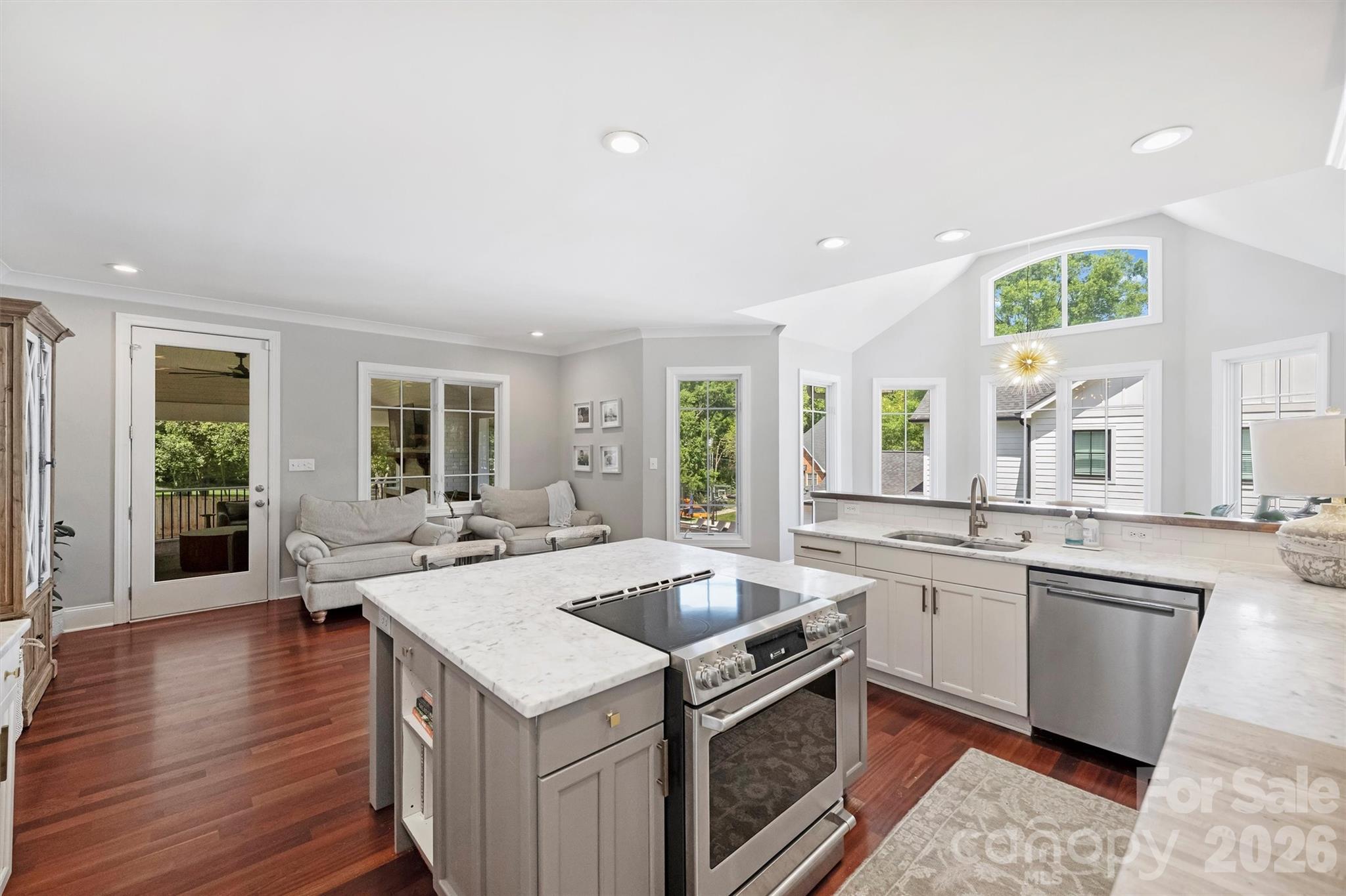237 Hunter Lane — Charlotte