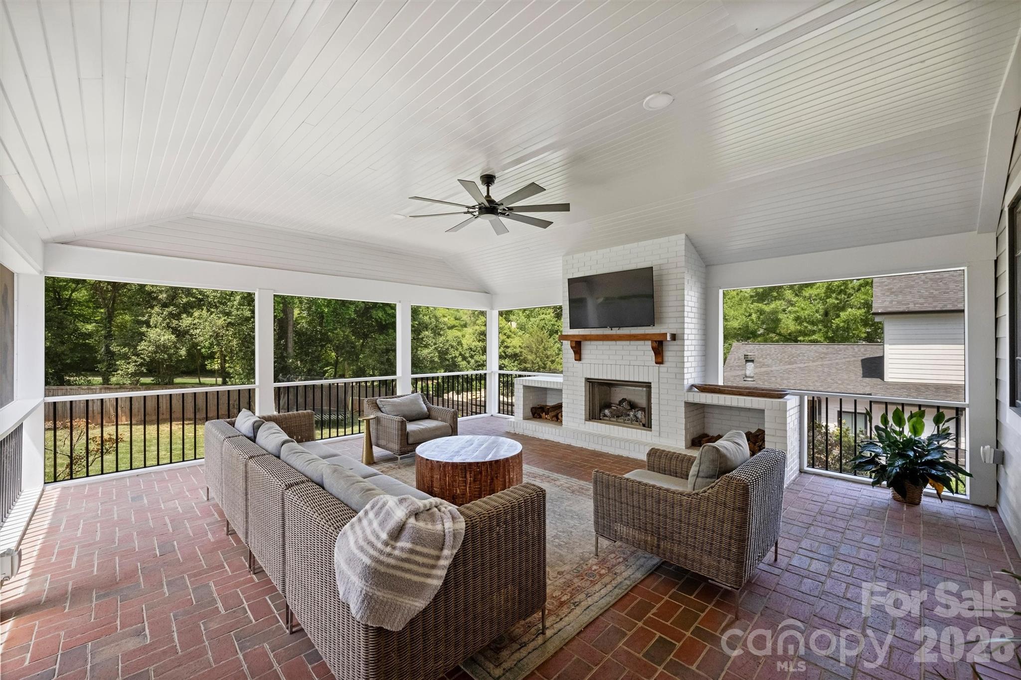 237 Hunter Lane — Charlotte