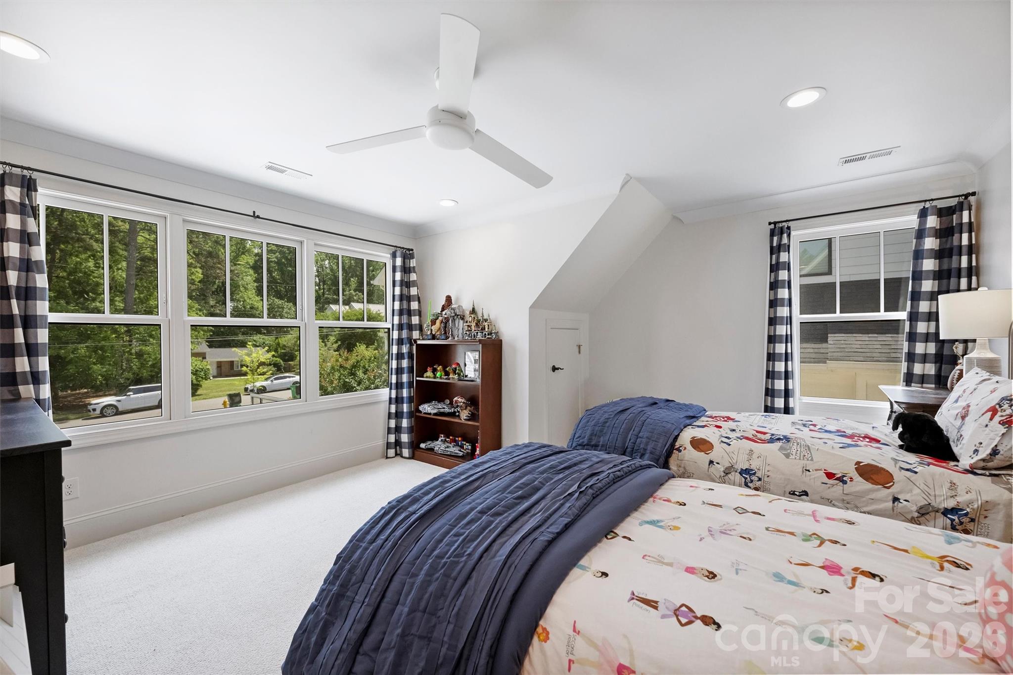 237 Hunter Lane — Charlotte