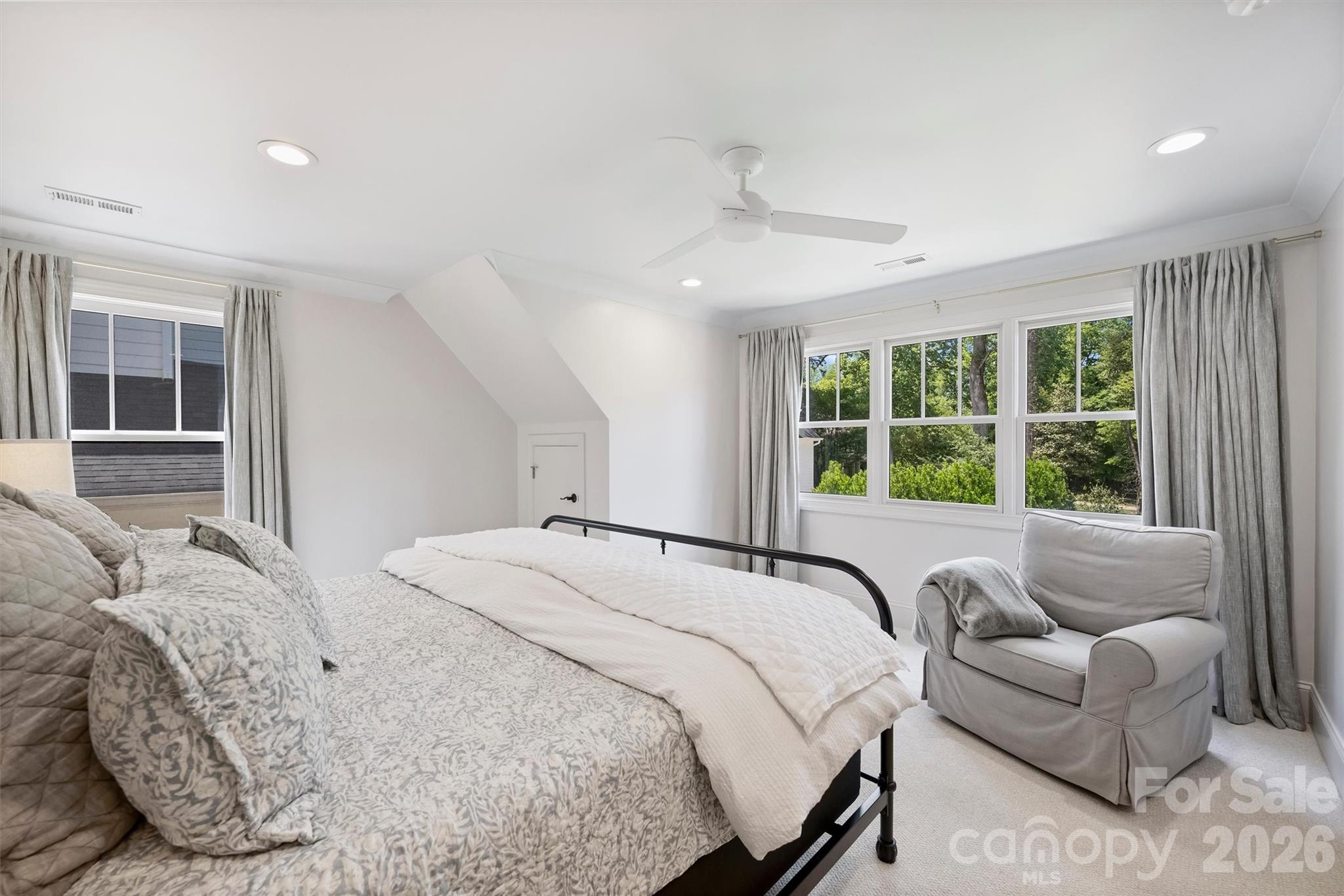 237 Hunter Lane — Charlotte